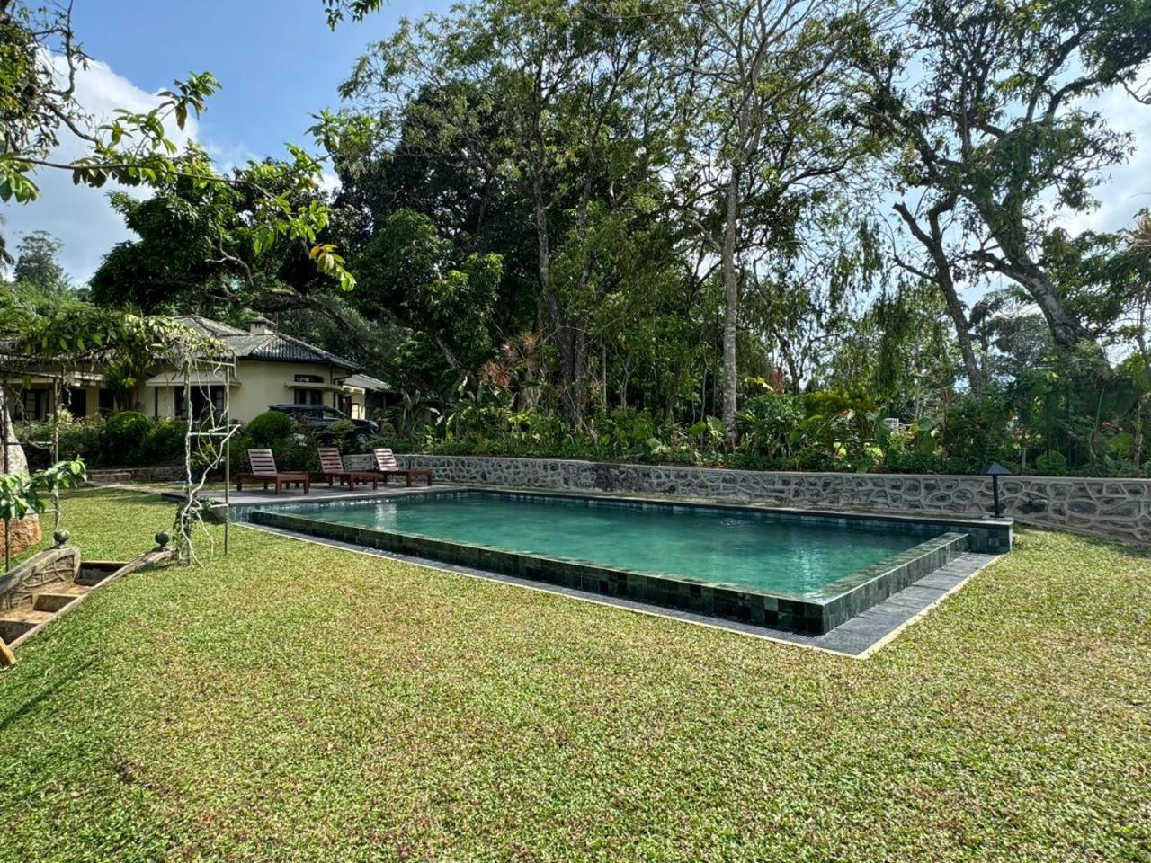 Ancoombra Tea Estate Bungalow
