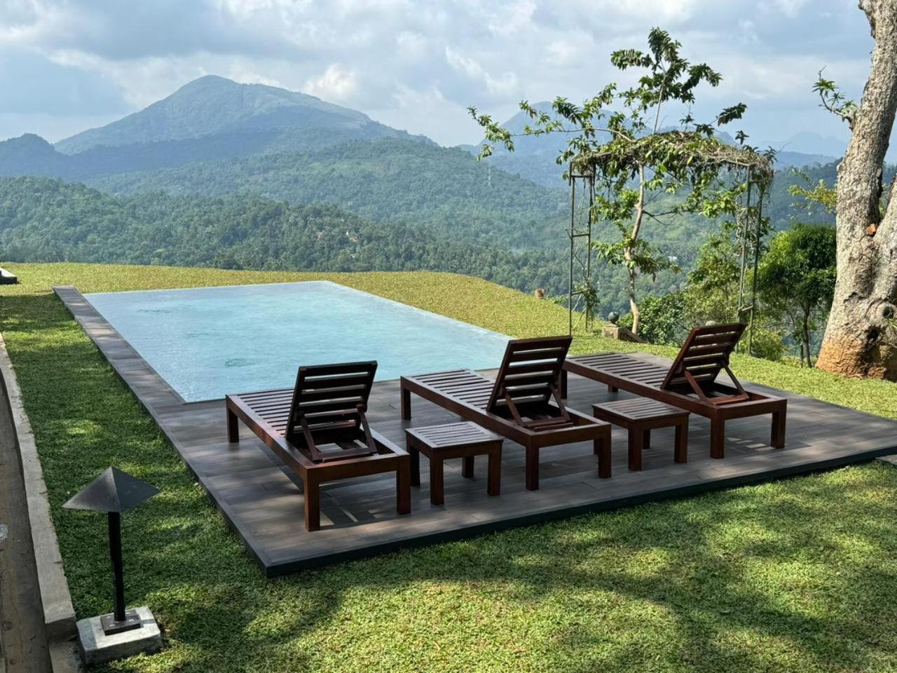 Ancoombra Tea Estate Bungalow