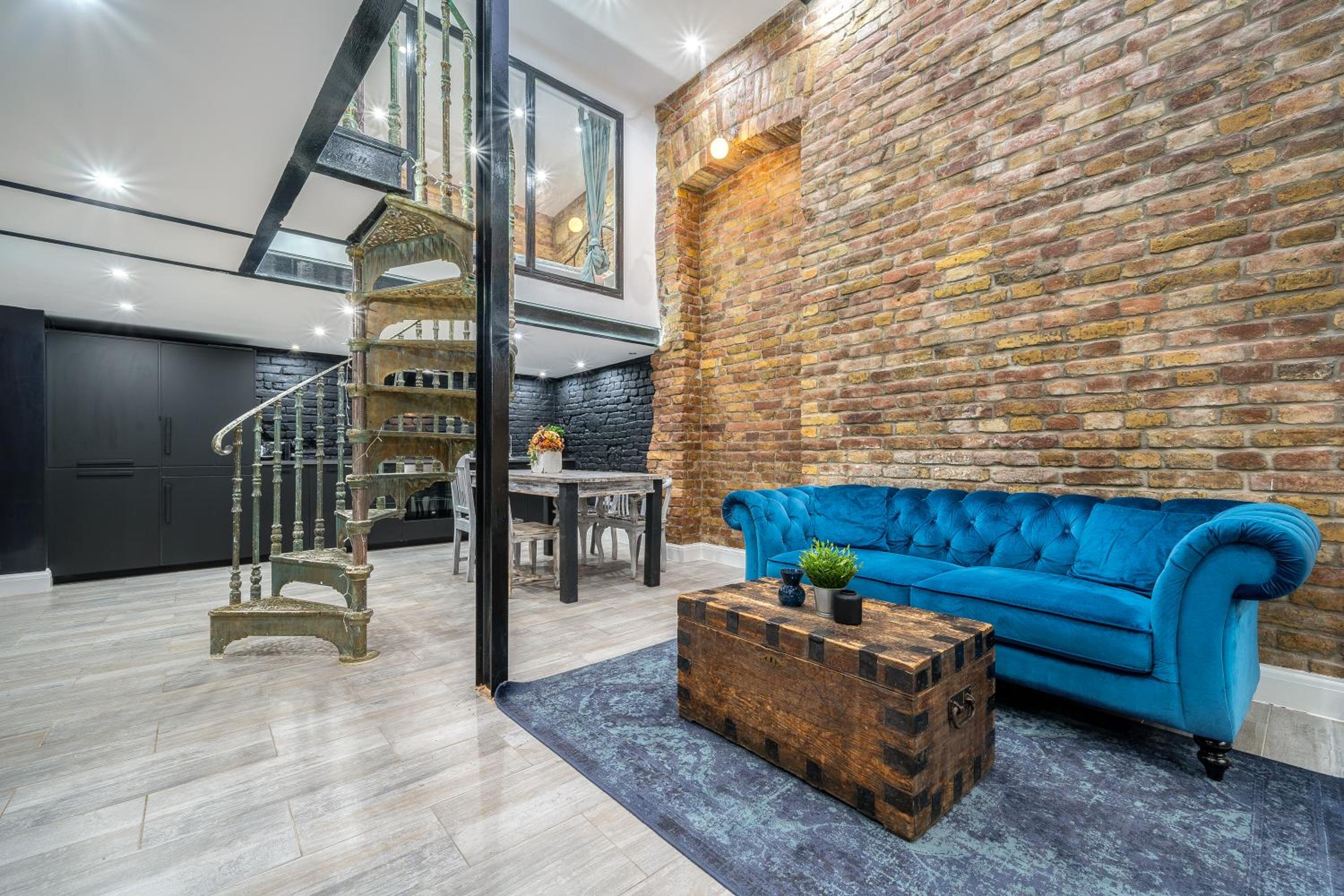 City Center Loft Haven: Modern Elegance