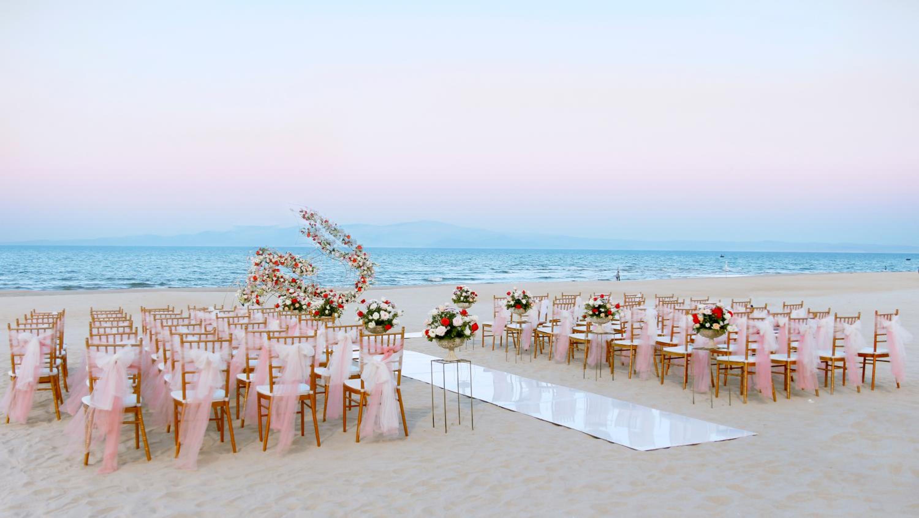 Meliá Danang Beach Resort