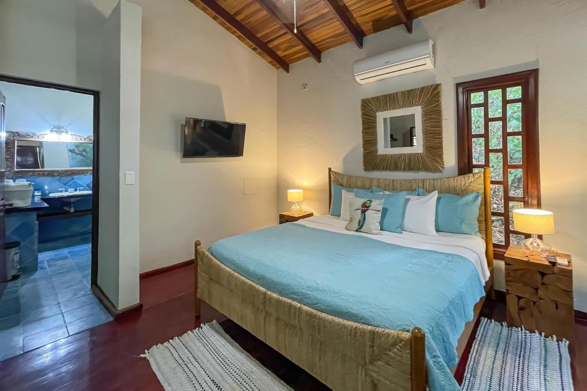 Restful Casa Quetzal Rainforest Retreat