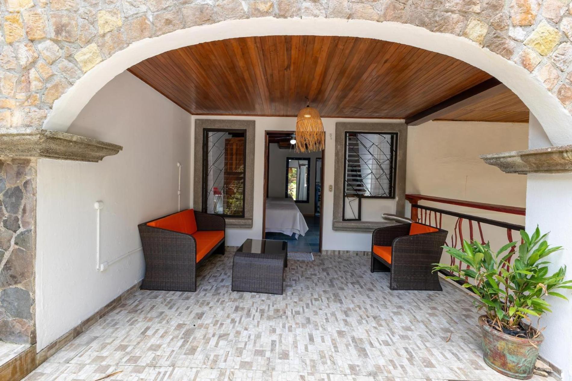 Restful Casa Quetzal Rainforest Retreat
