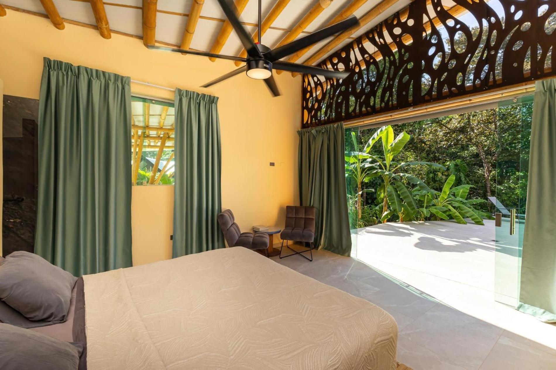 Brand New Villa Bambú with large pool near MA
