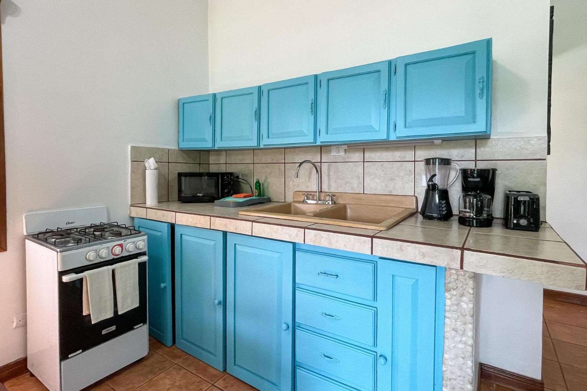 EcoCondo 5 in Secured Community Paradise w pool