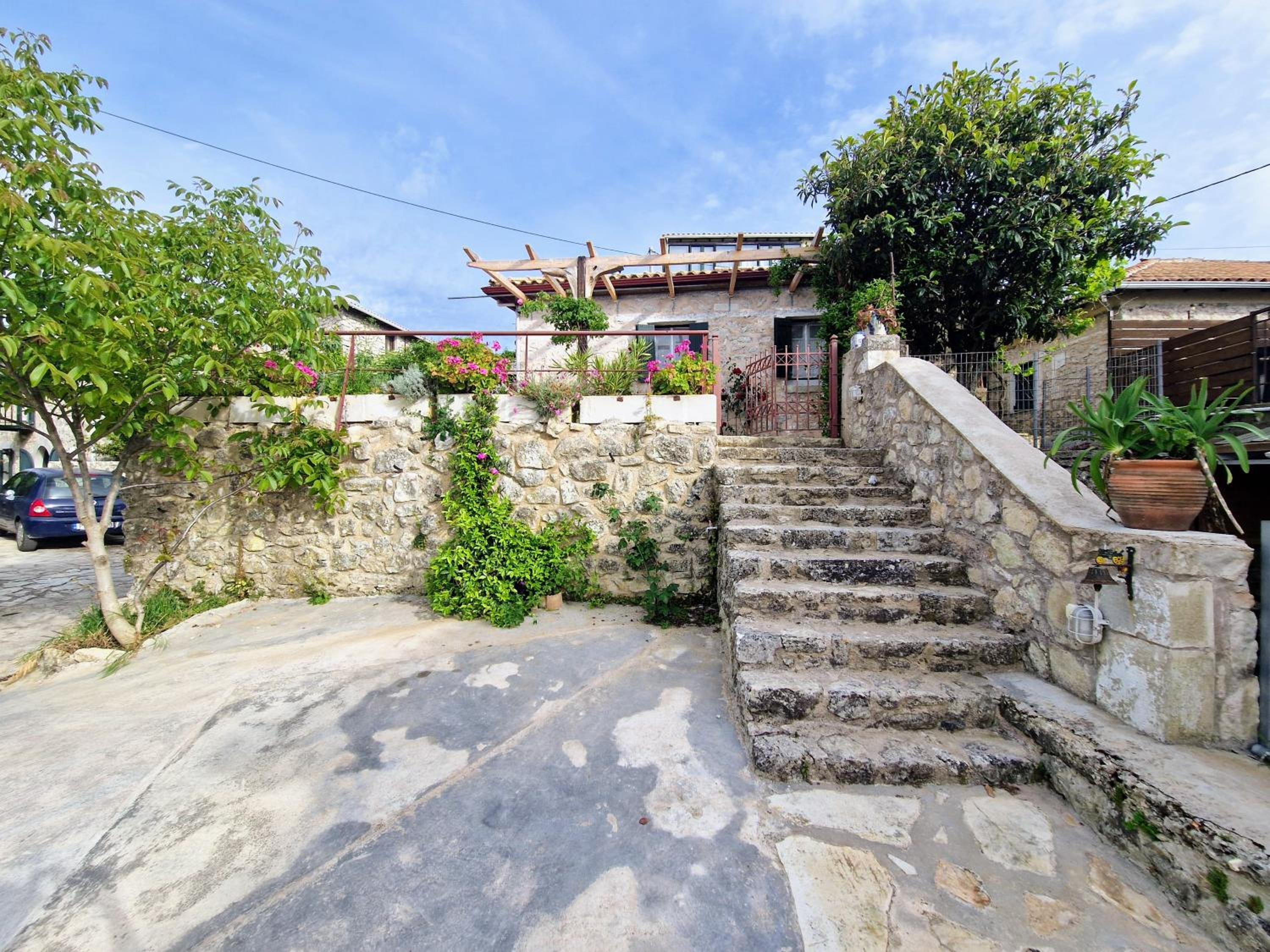 Zafiri House 2 BR Ocean View Free parking view 5
