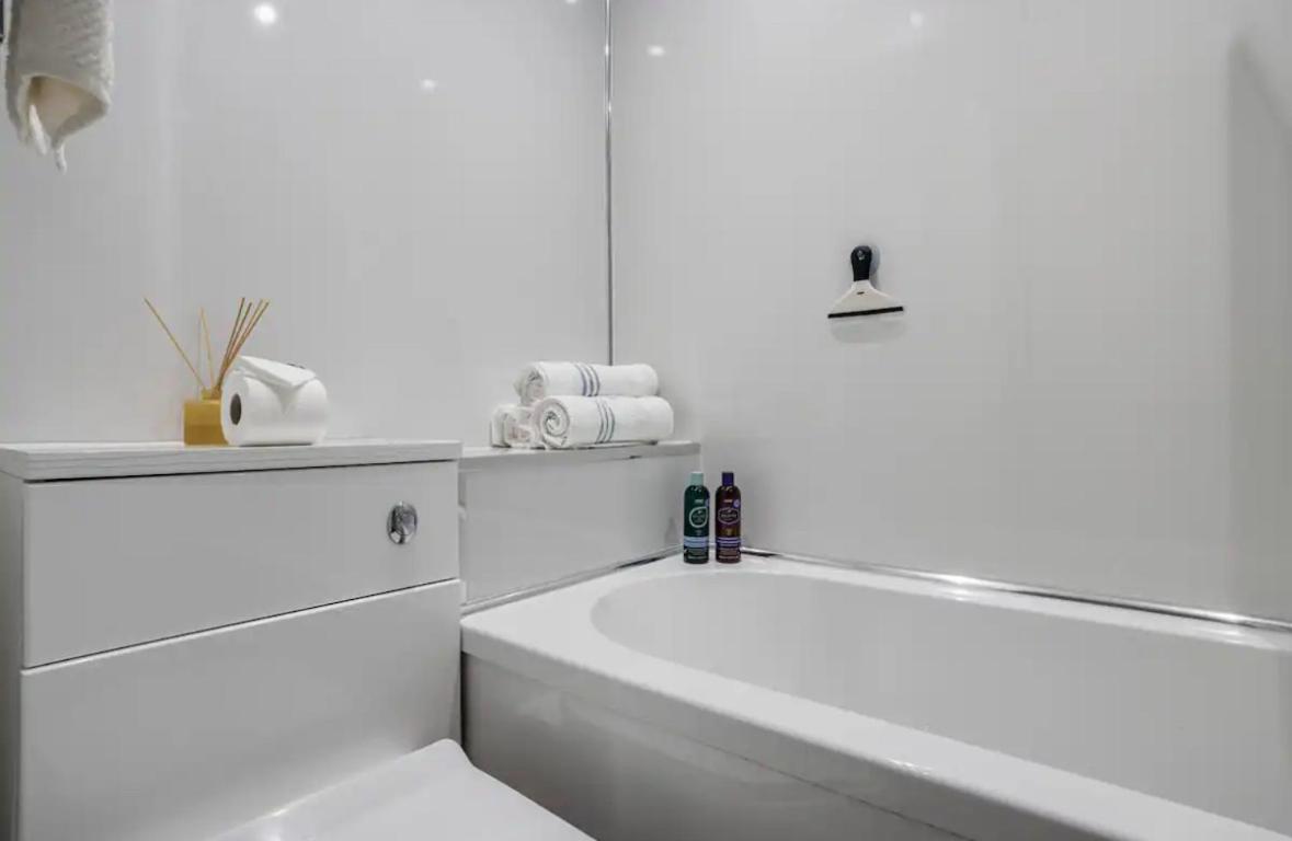 Edinburgh Castle Apartment G1