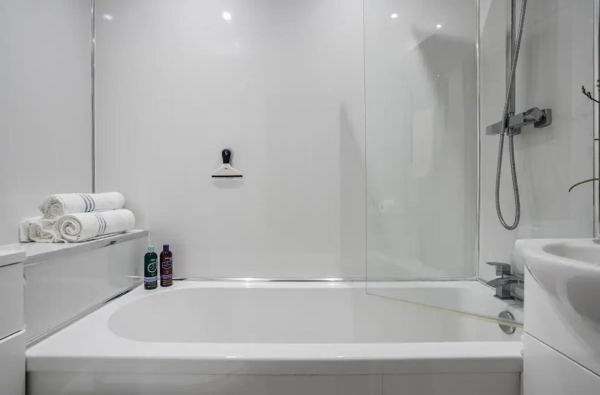 Edinburgh Castle Apartment G1