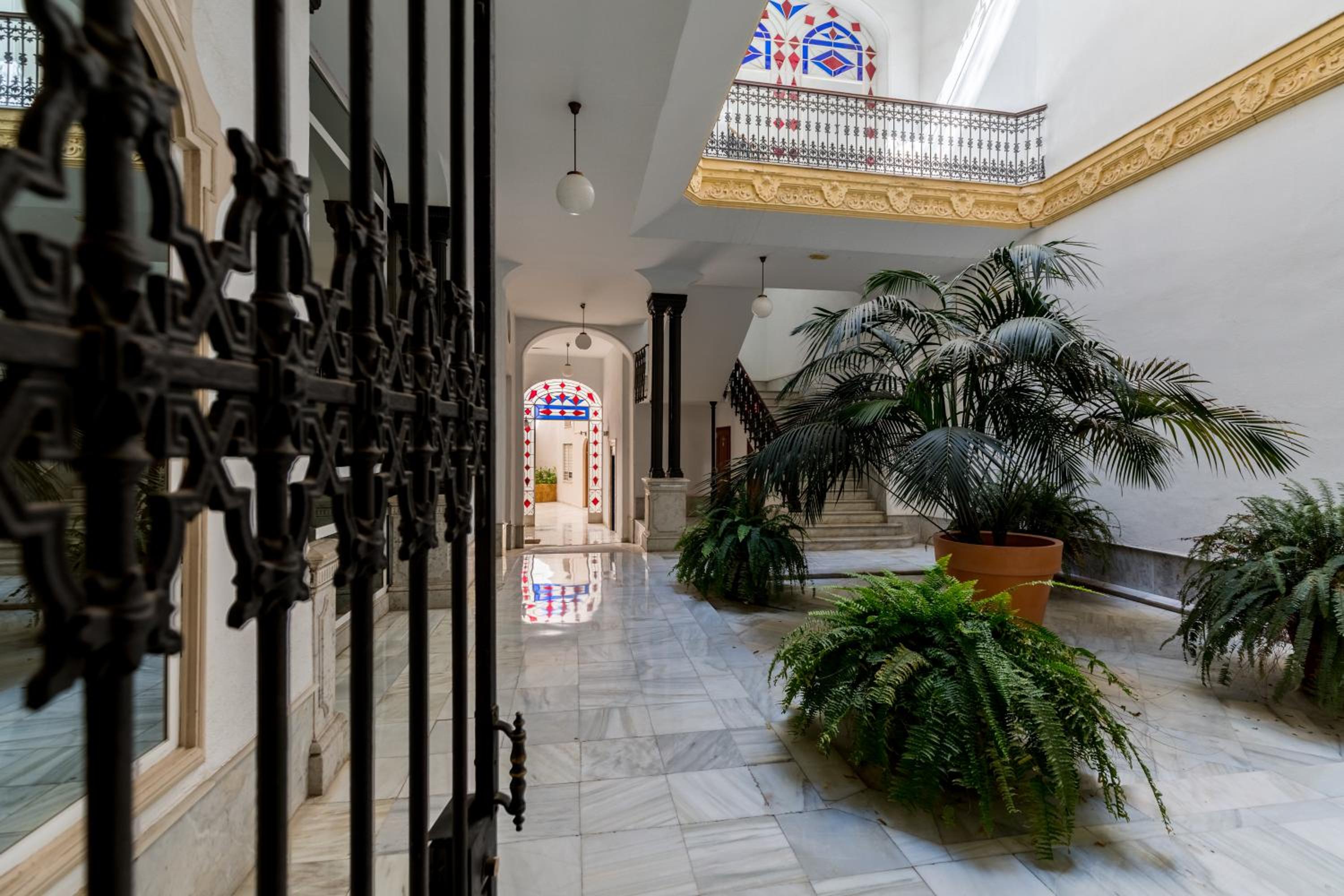 AoA Plaza Nueva Luxury