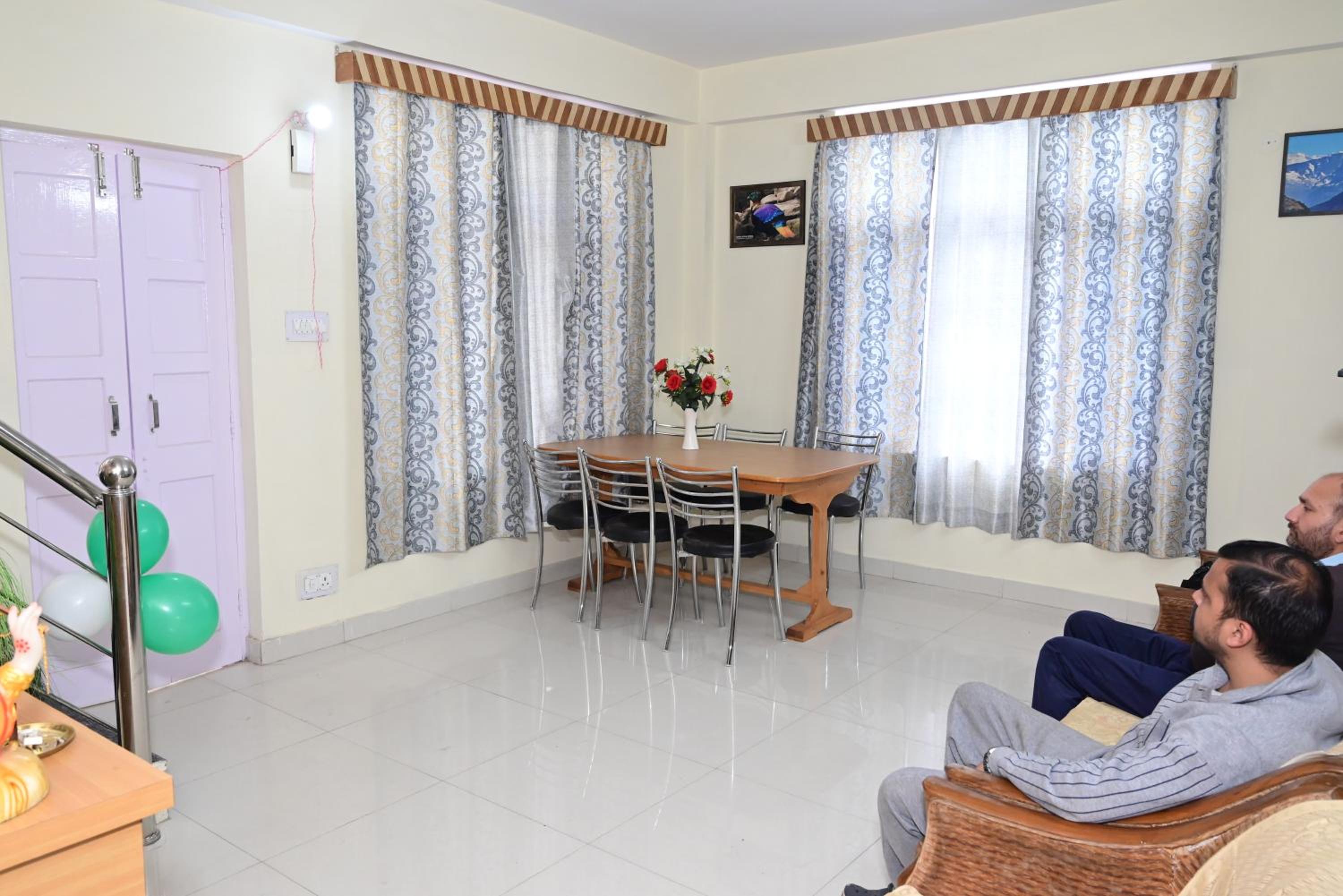 Krishna B&B Near Mall Road Shimla view 5