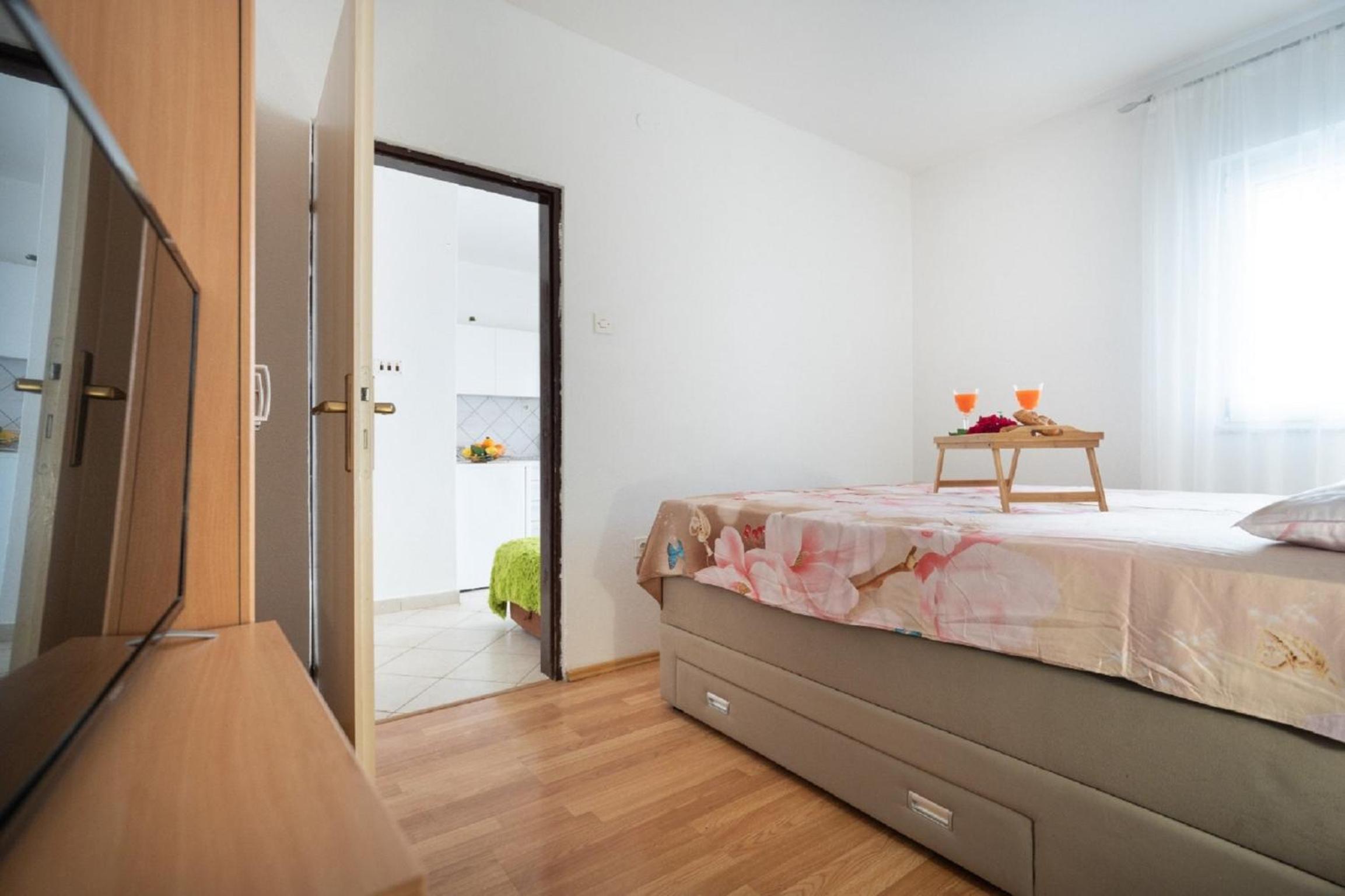 Apartments Milic