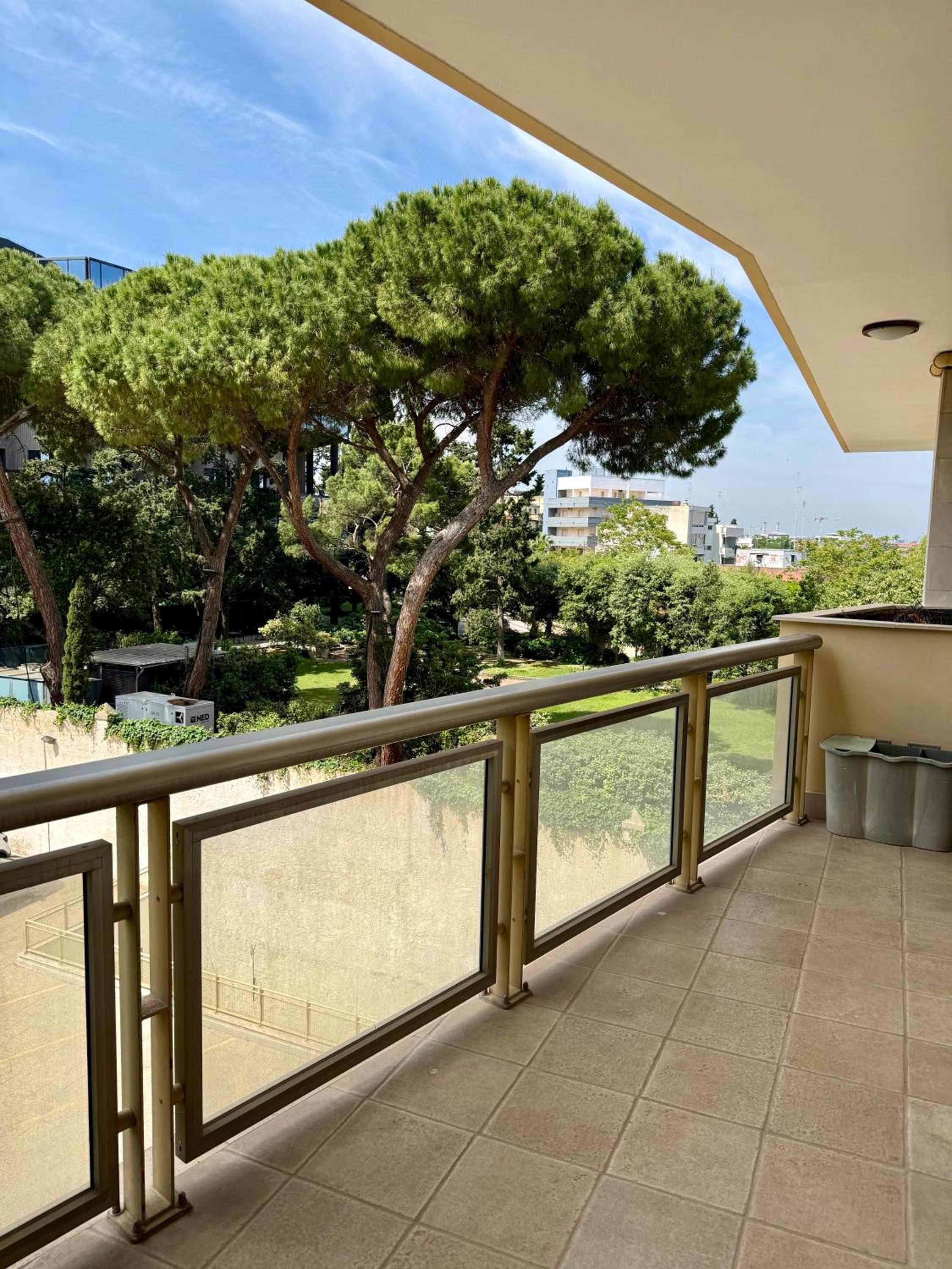 Best Stay-Apartments in Capruzzi with private parking