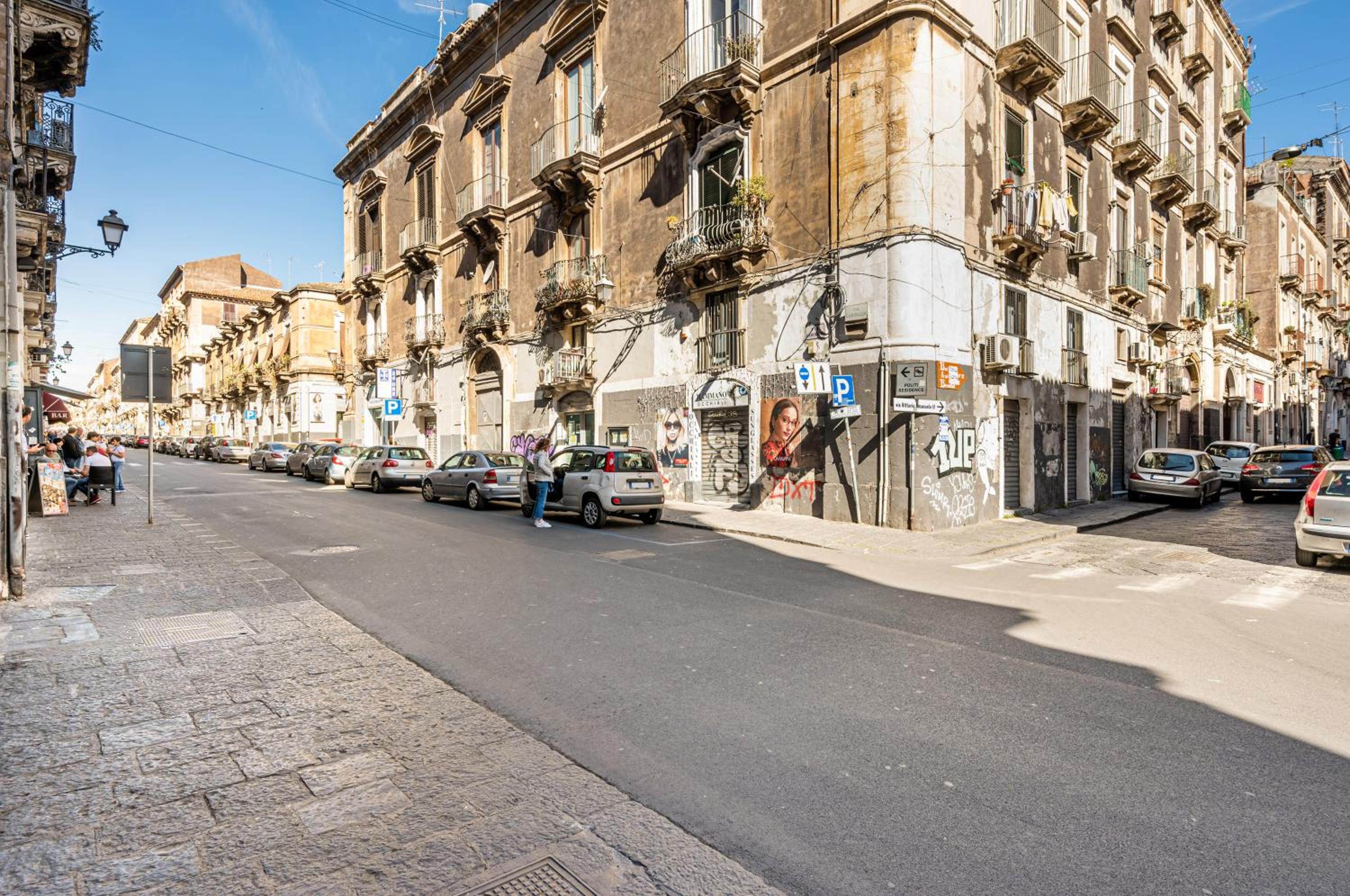 GuestHost - Urban Elegance by Sant'Agata - A Catania Gem