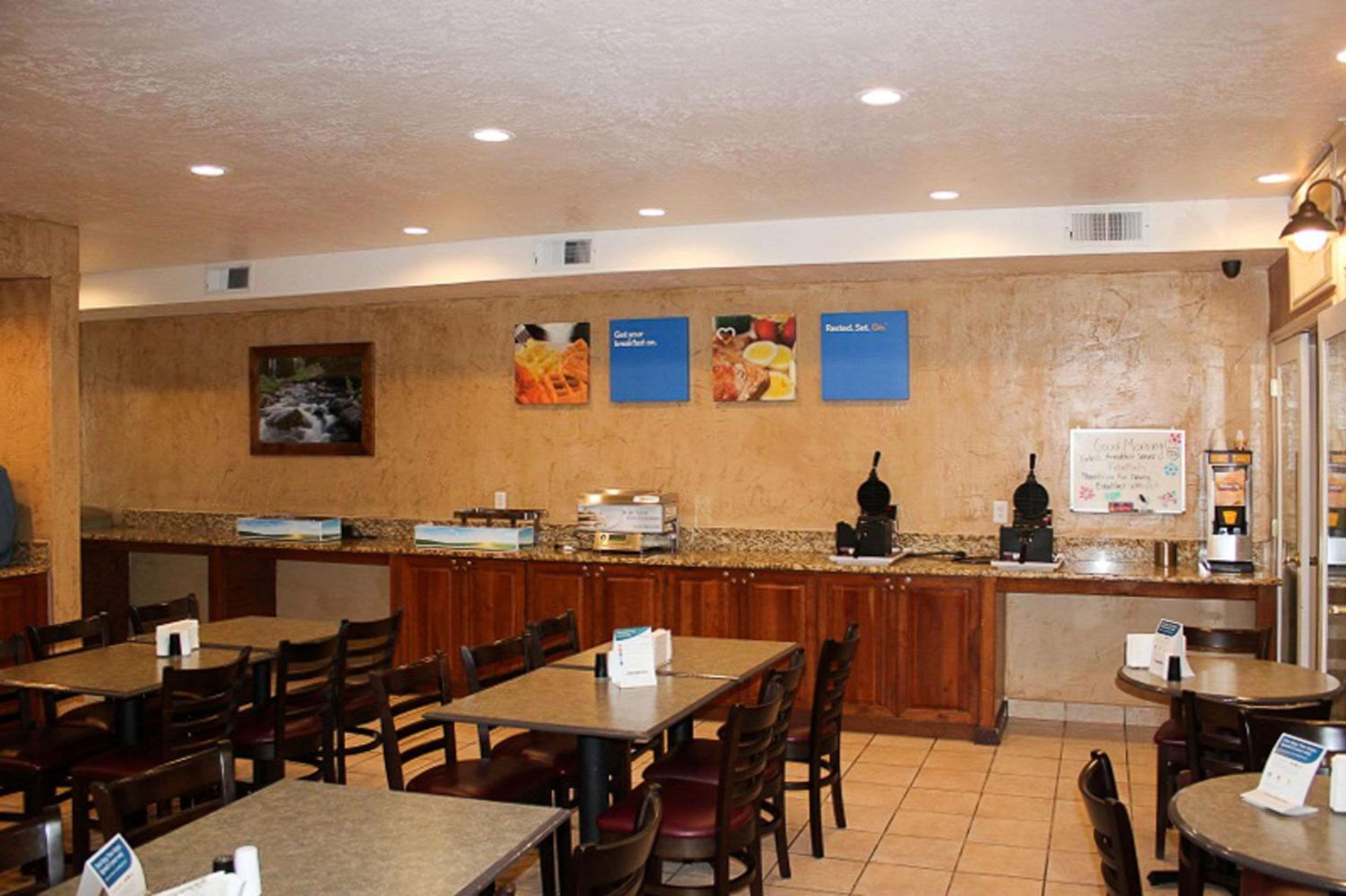 Richfield Vacations - Comfort Inn Richfield I-70 - Property Image 7