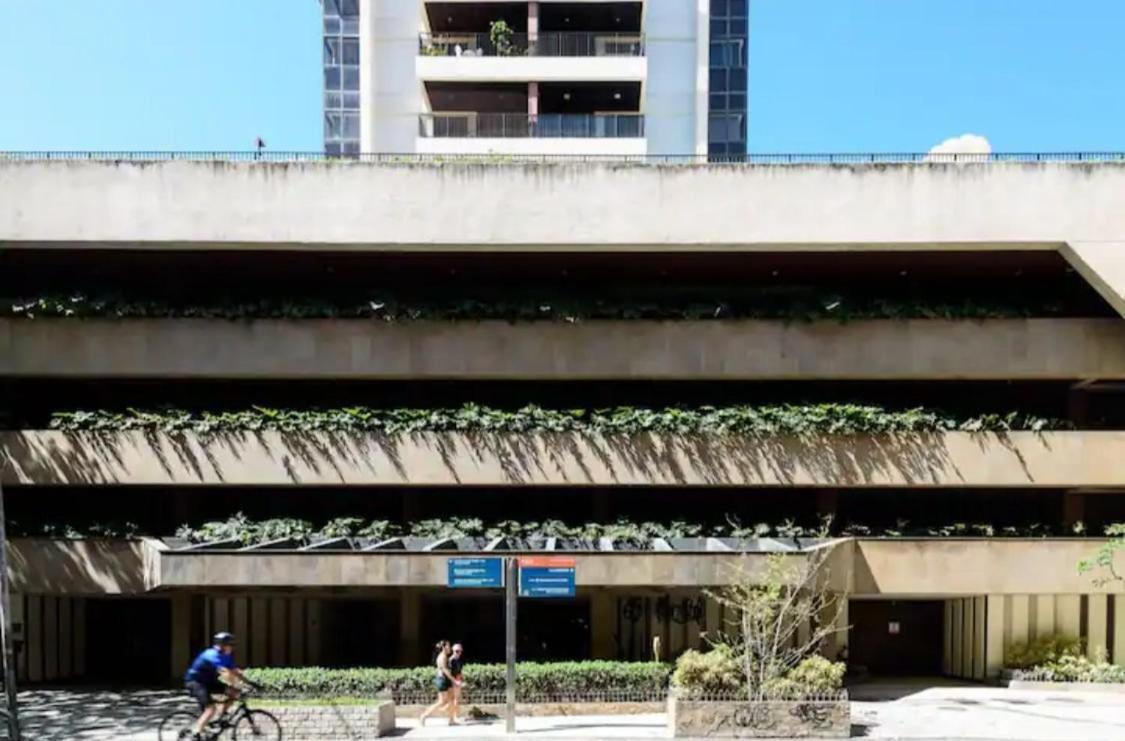 Sea Front View between Copa & Ipanema for up to 4