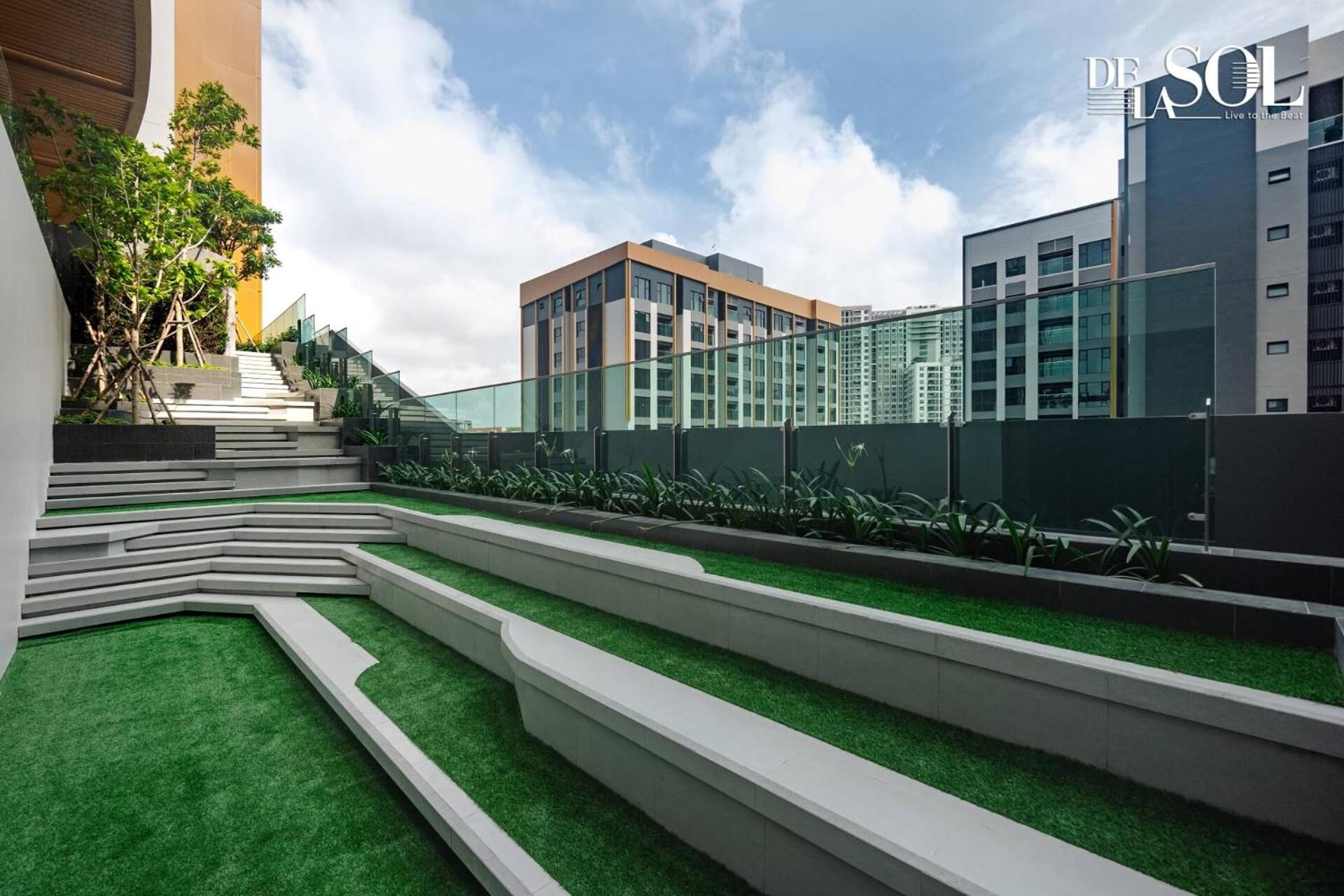 Luxury Delasol Studio- Free Infinity Pool- Near District 1- T-HOUSING