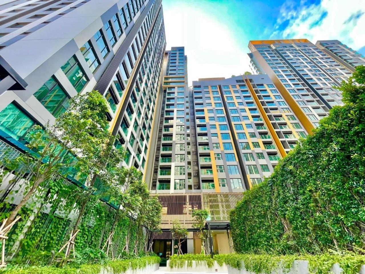 Luxury Delasol Studio- Free Infinity Pool- Near District 1- T-HOUSING