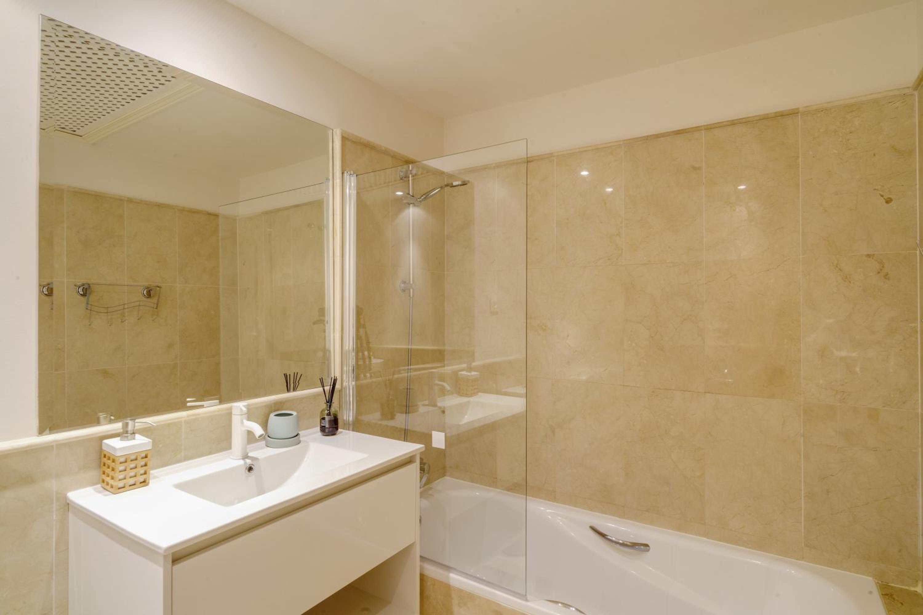 Heavean Garden flat