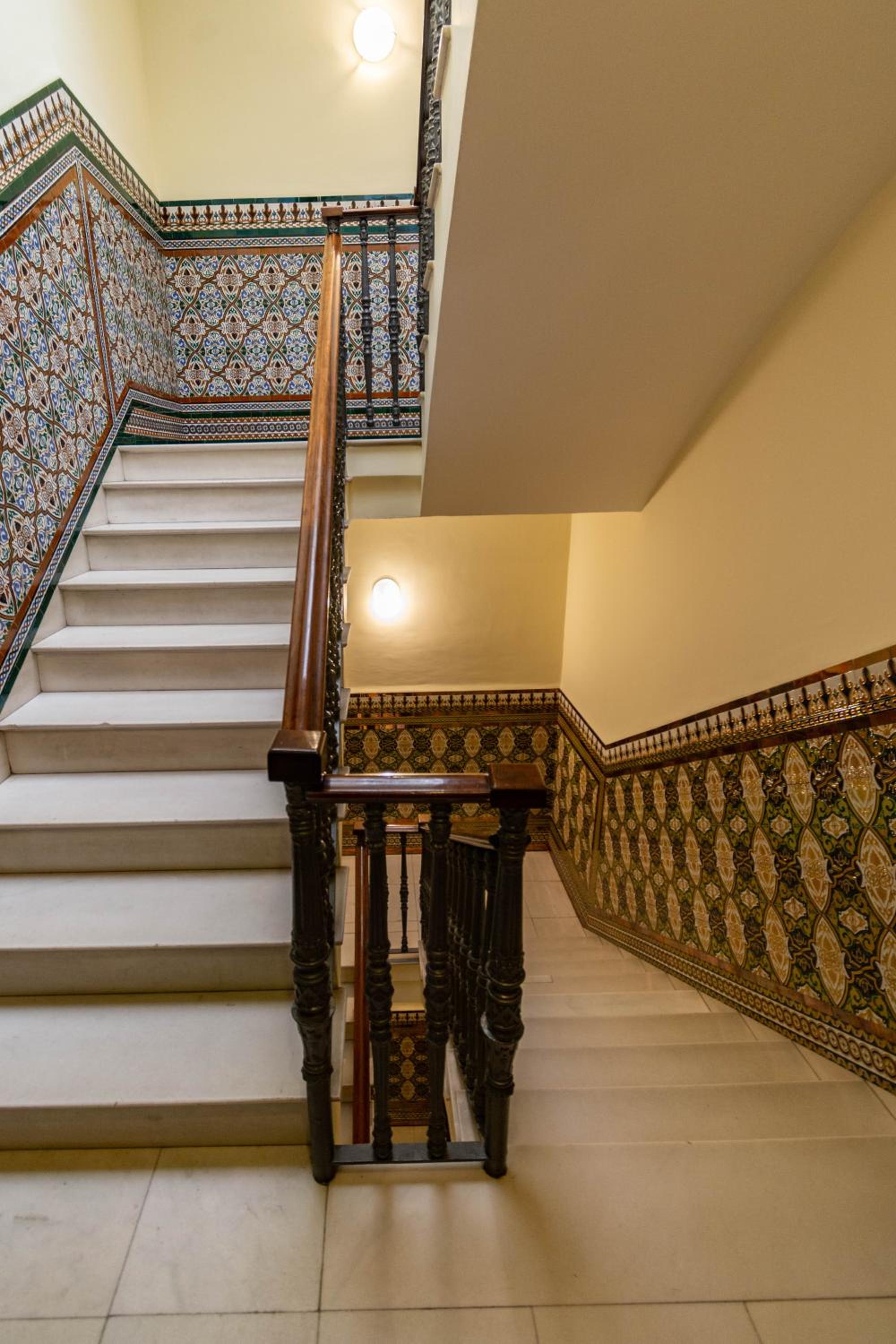 Betis Suites-La Campana