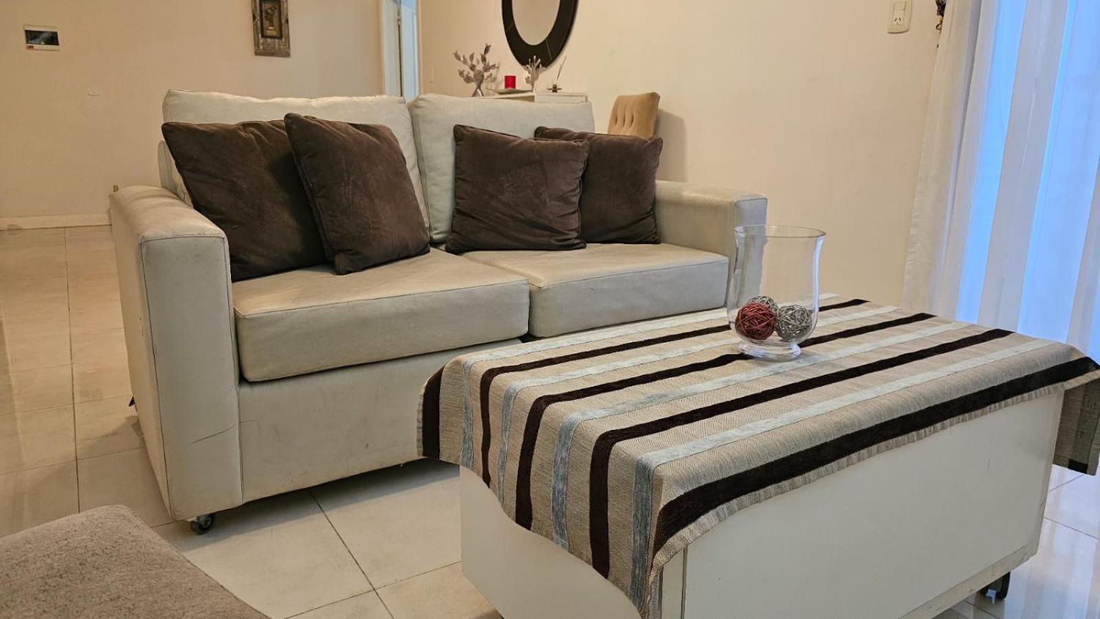 EXCELENTE Y MODERNO DEPARTAMENTO DOS DORMITORIOS en el CENTRO