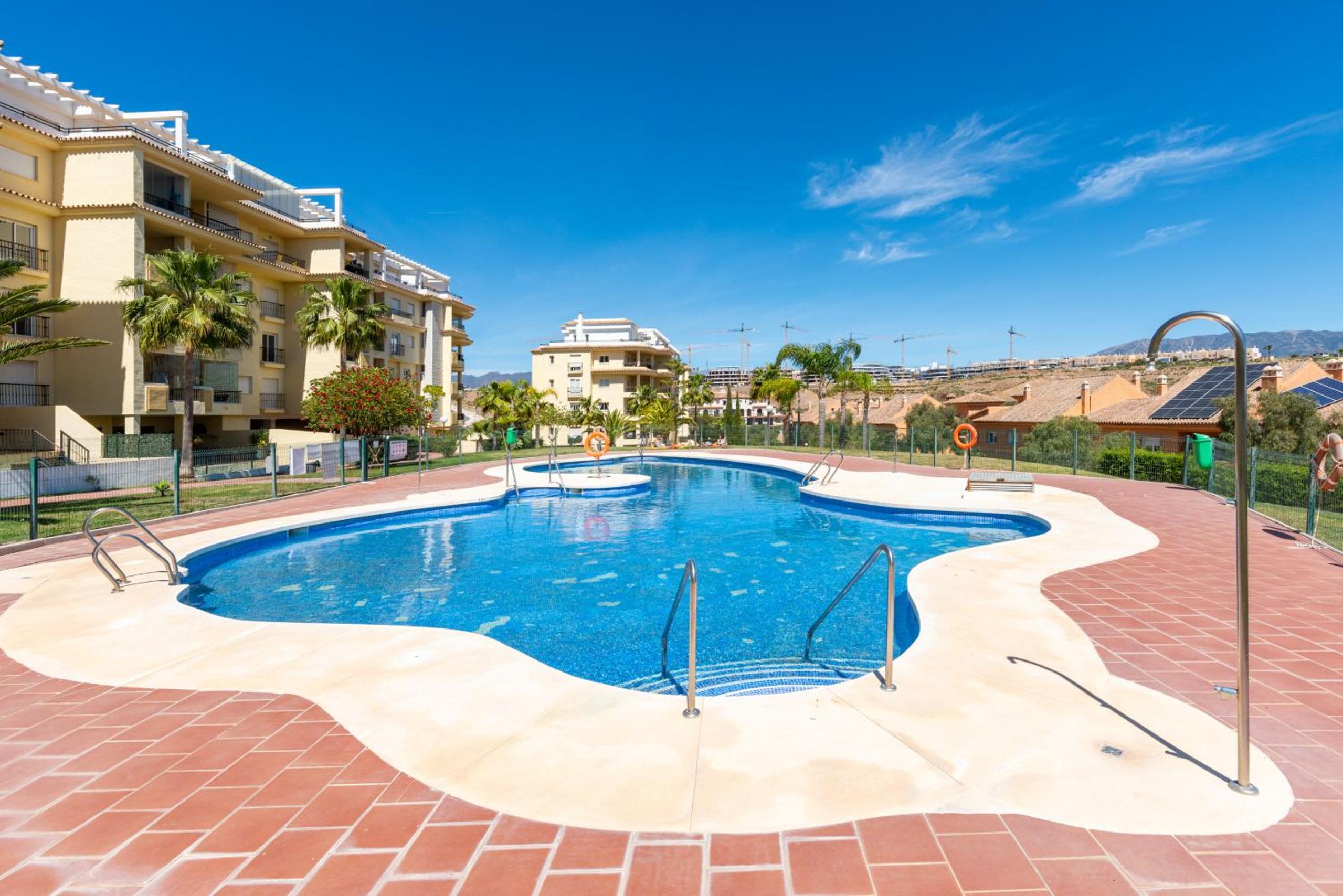 Penthouse La Cala with dual terraces and spectacular ocean views
