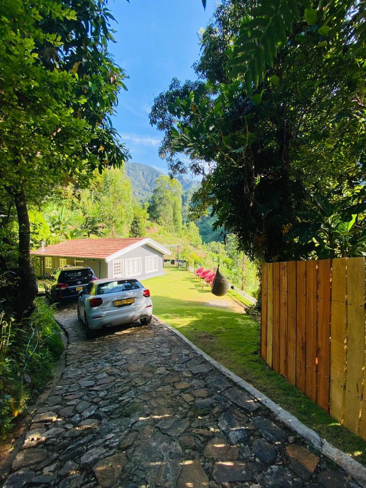 Jayawardane’s Bungalow in Mandaramnuwara