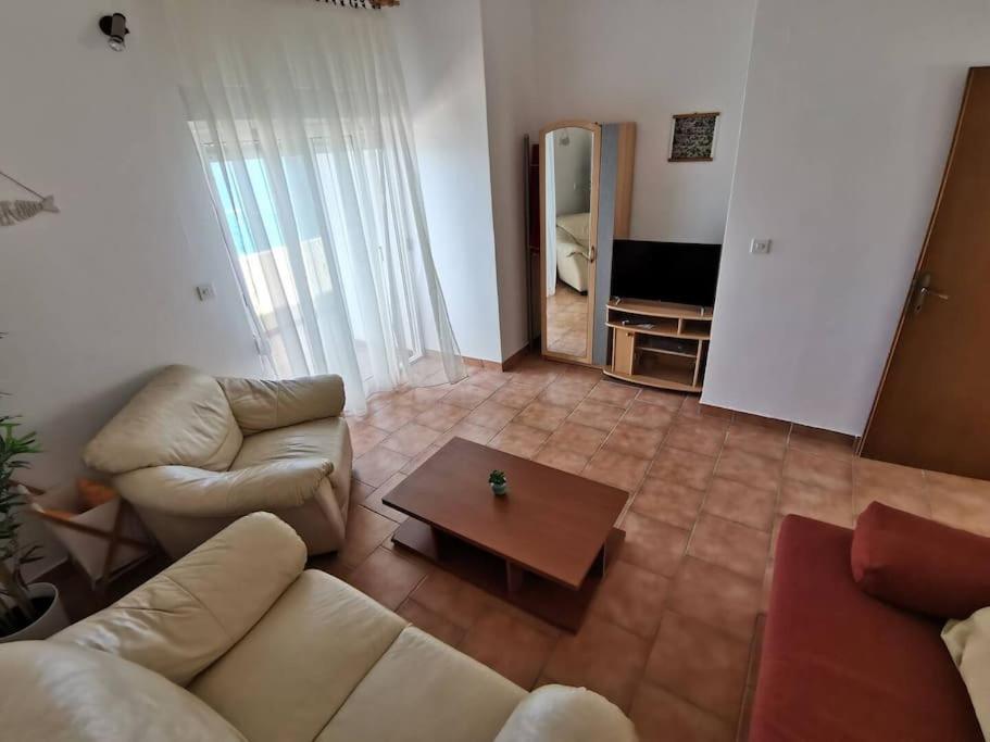 Sunny Apartment Ražanj view 4