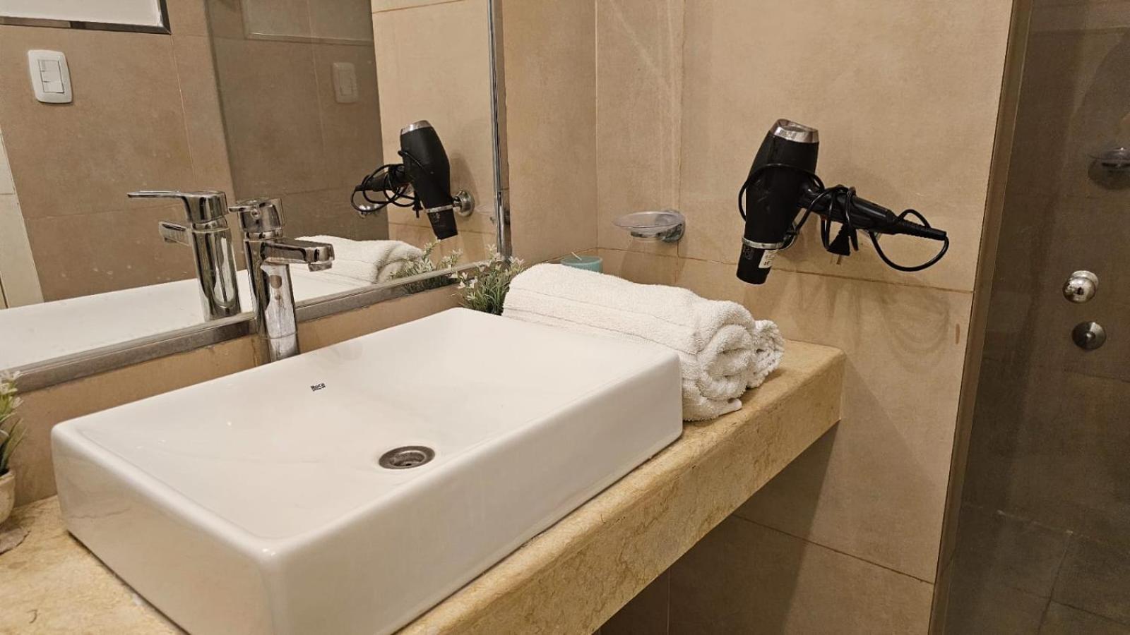 EXCELENTE Y MODERNO DEPARTAMENTO DOS DORMITORIOS en el CENTRO