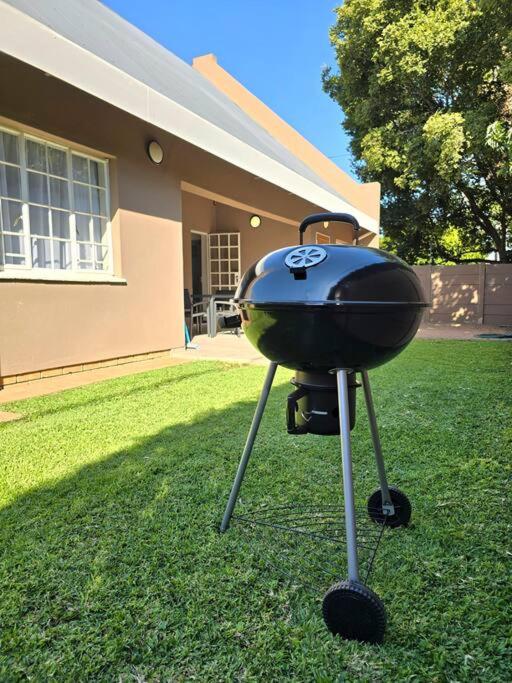 4 bedroom Luxury Renovated Unit view 5