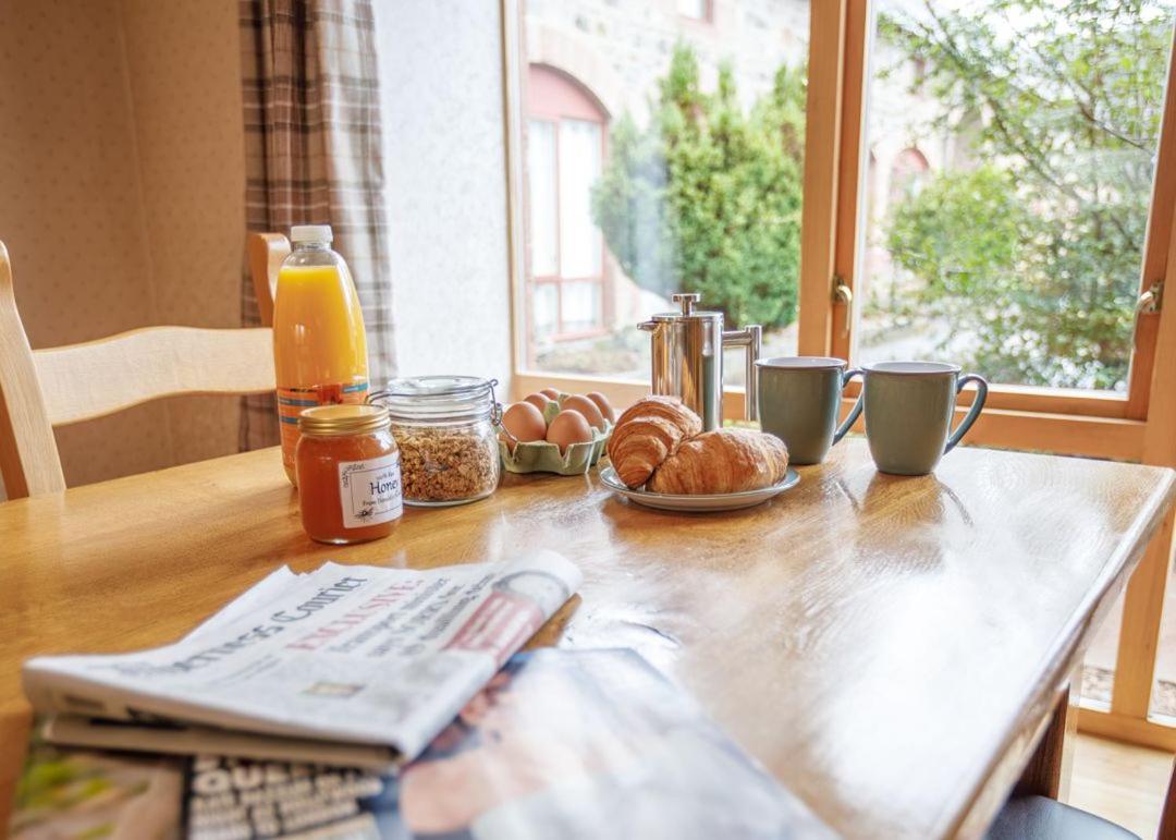 Hotel Courtyard Cottage - Image 1