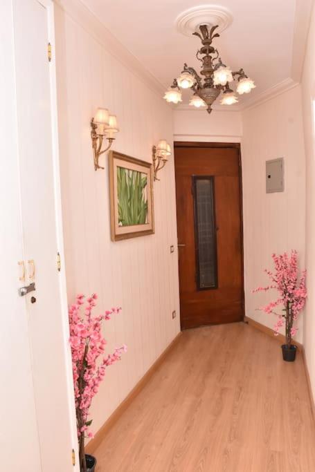 Stylish 2BR Apt in Downtown - Royal 2