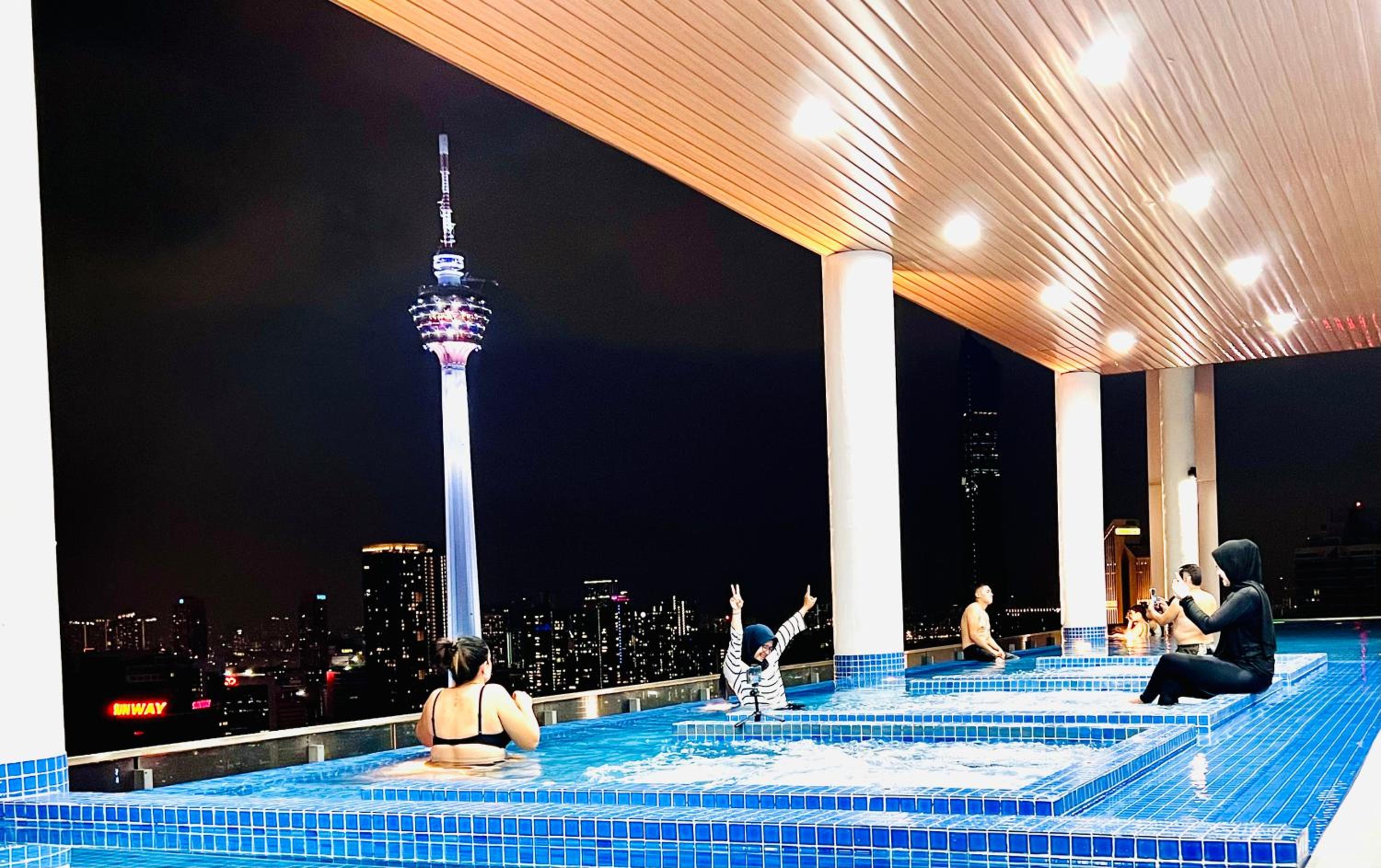 KLCC The Luxe Colony Skypool By Tasrifa