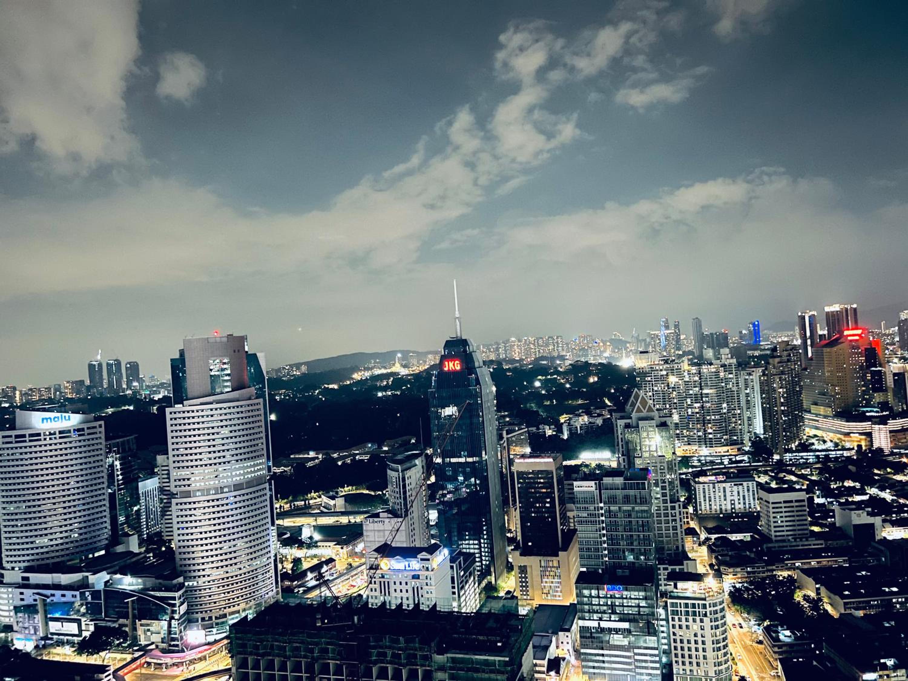 KLCC The Luxe Colony Skypool By Tasrifa