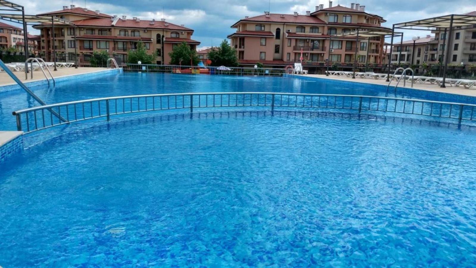 Seafront apartment Lucky