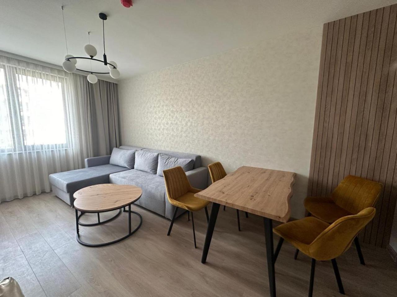 Seafront apartment Lucky