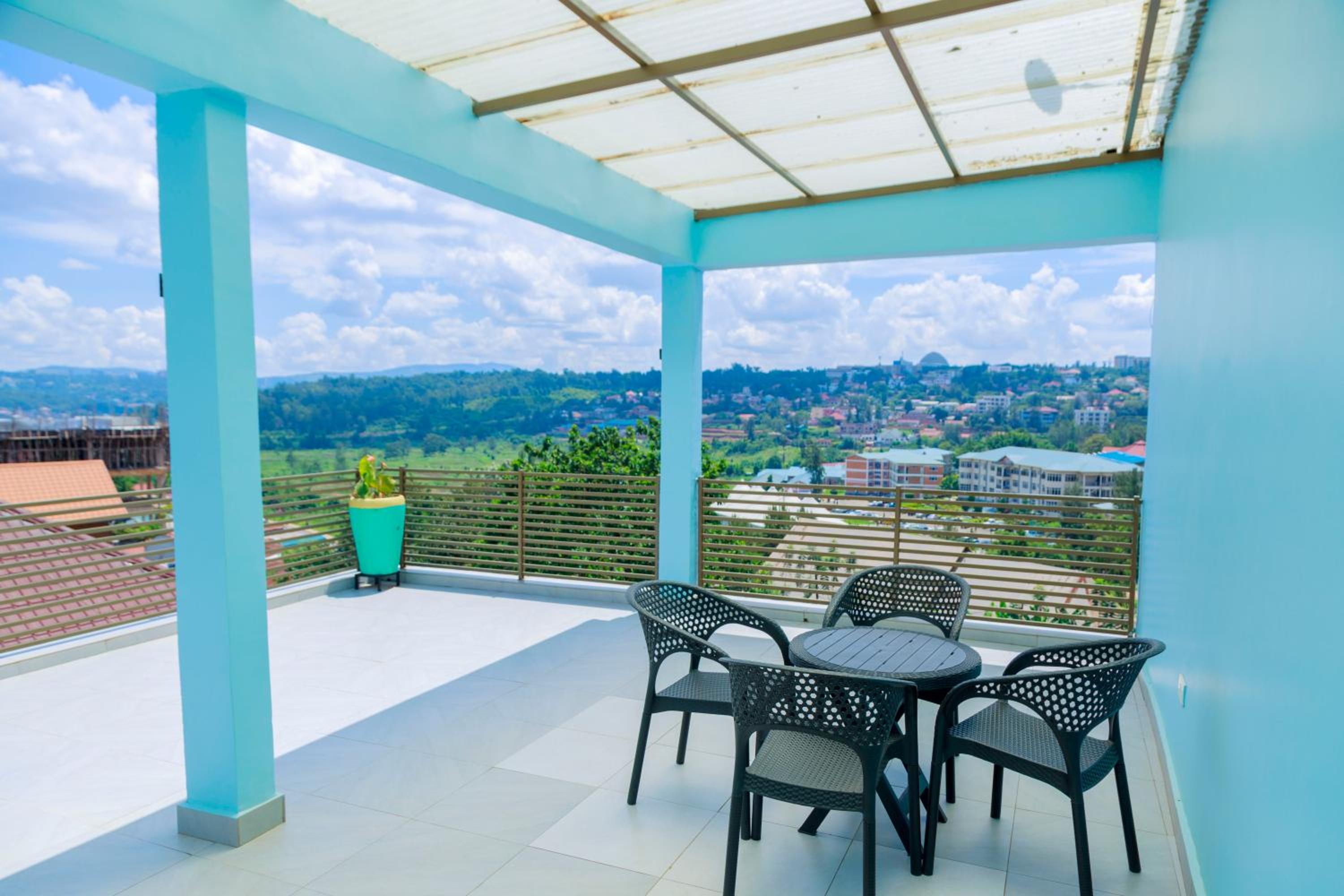 N&mp apartment and car rentals view 4