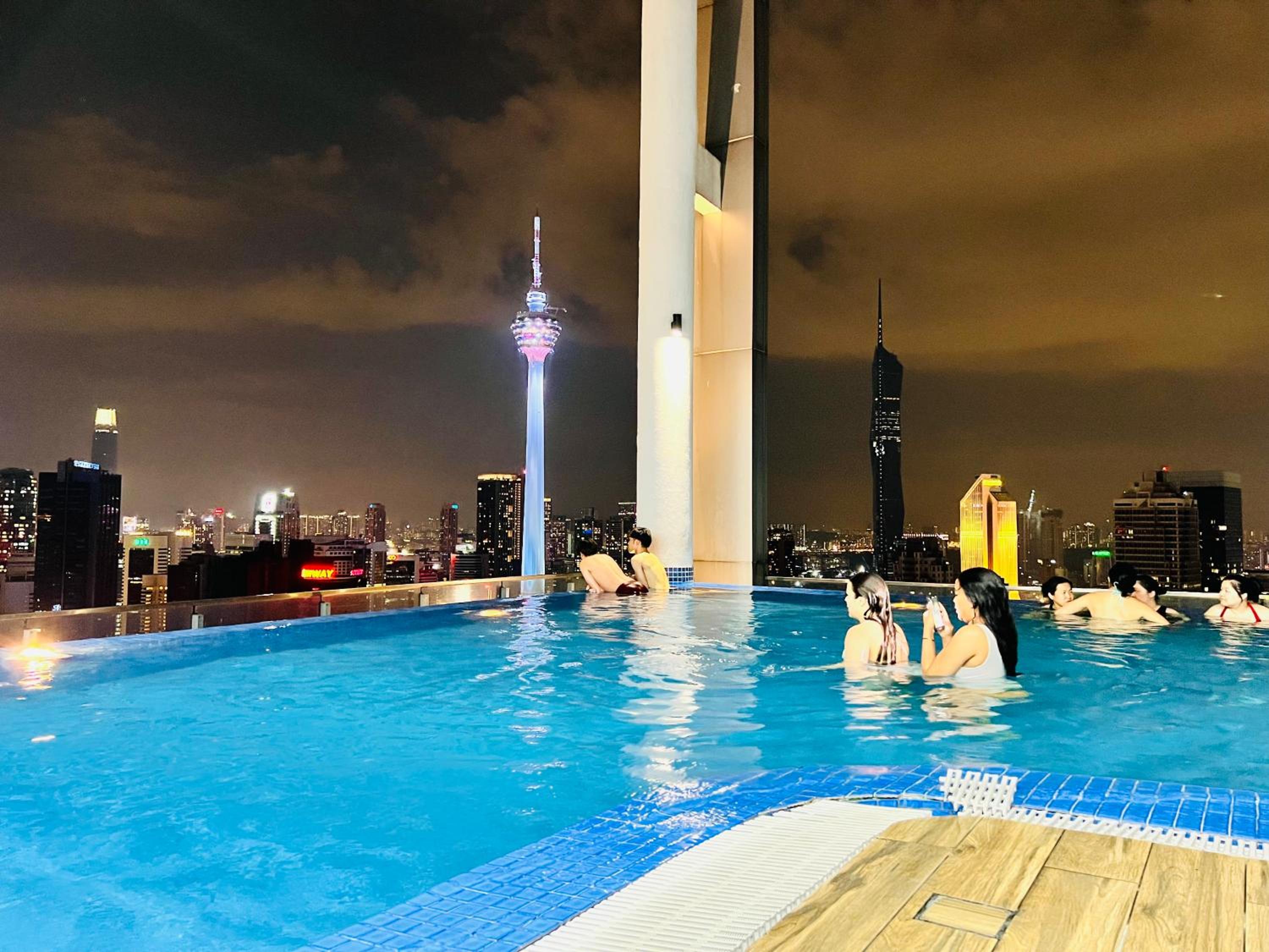 KLCC The Luxe Colony Skypool By Tasrifa