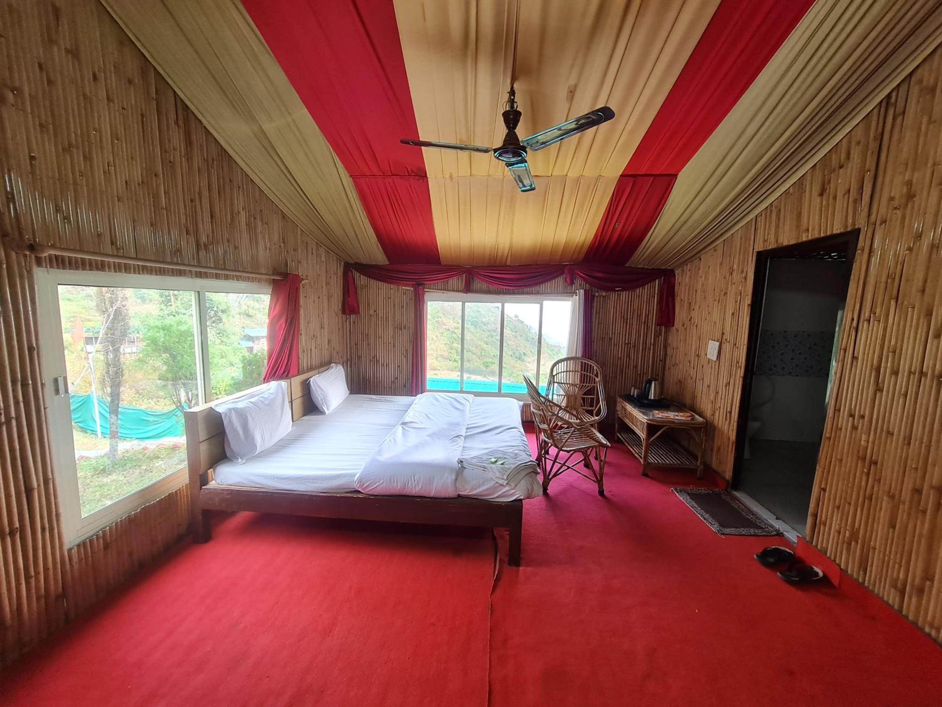 SkyHill Resorts and Cottages view 5