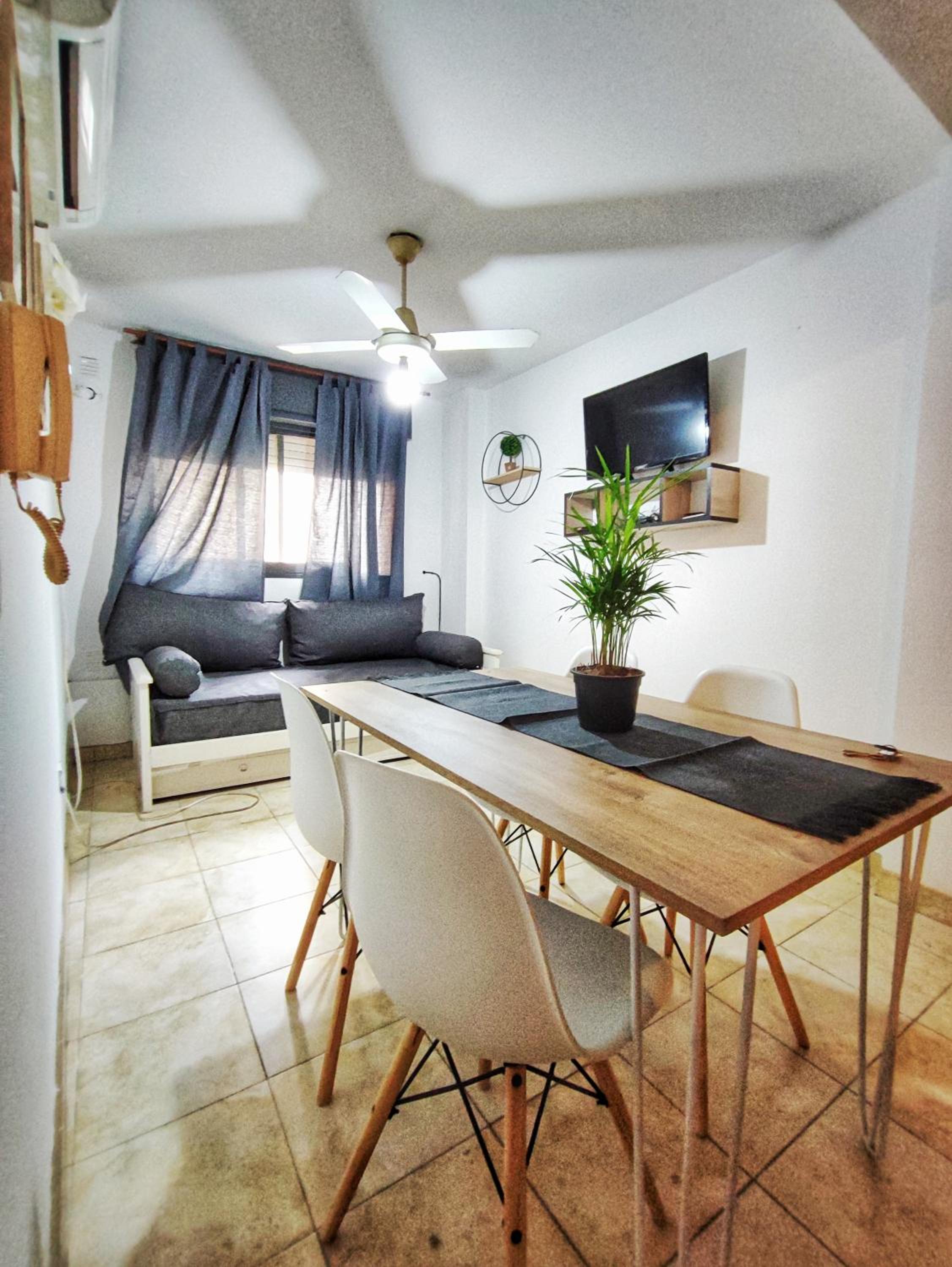 Departamento caseros pleno centro de la ciudad