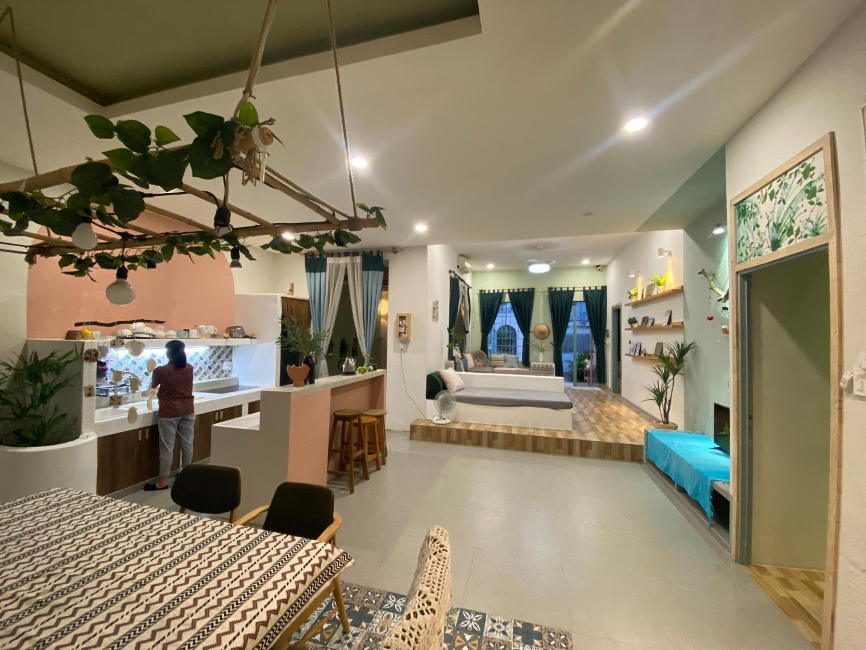 Annie homestay 213 Duong Hien Quyen view 4