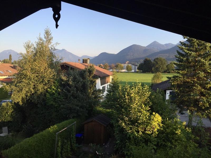 Ferienwohnungen Lärchennest zwischen Chiemsee und Bergen view 2