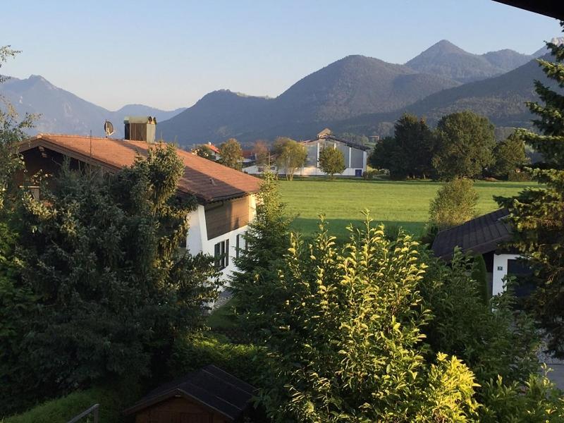 Ferienwohnungen Lärchennest zwischen Chiemsee und Bergen view 3