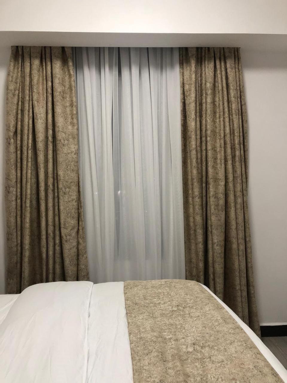StarLuxe Condo