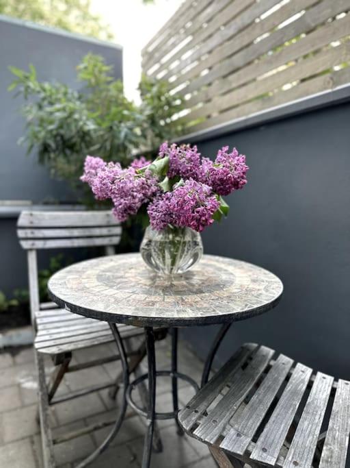 Authentic Studio with Garden