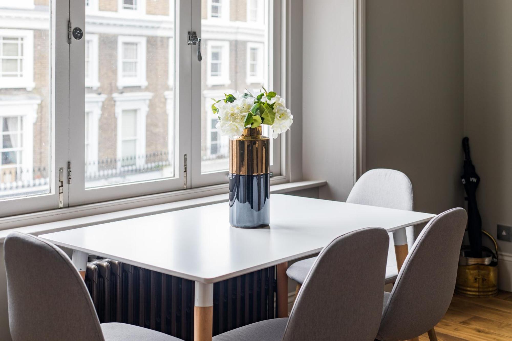 Homely Parkside 2-Bed Apartment in Primrose Hill