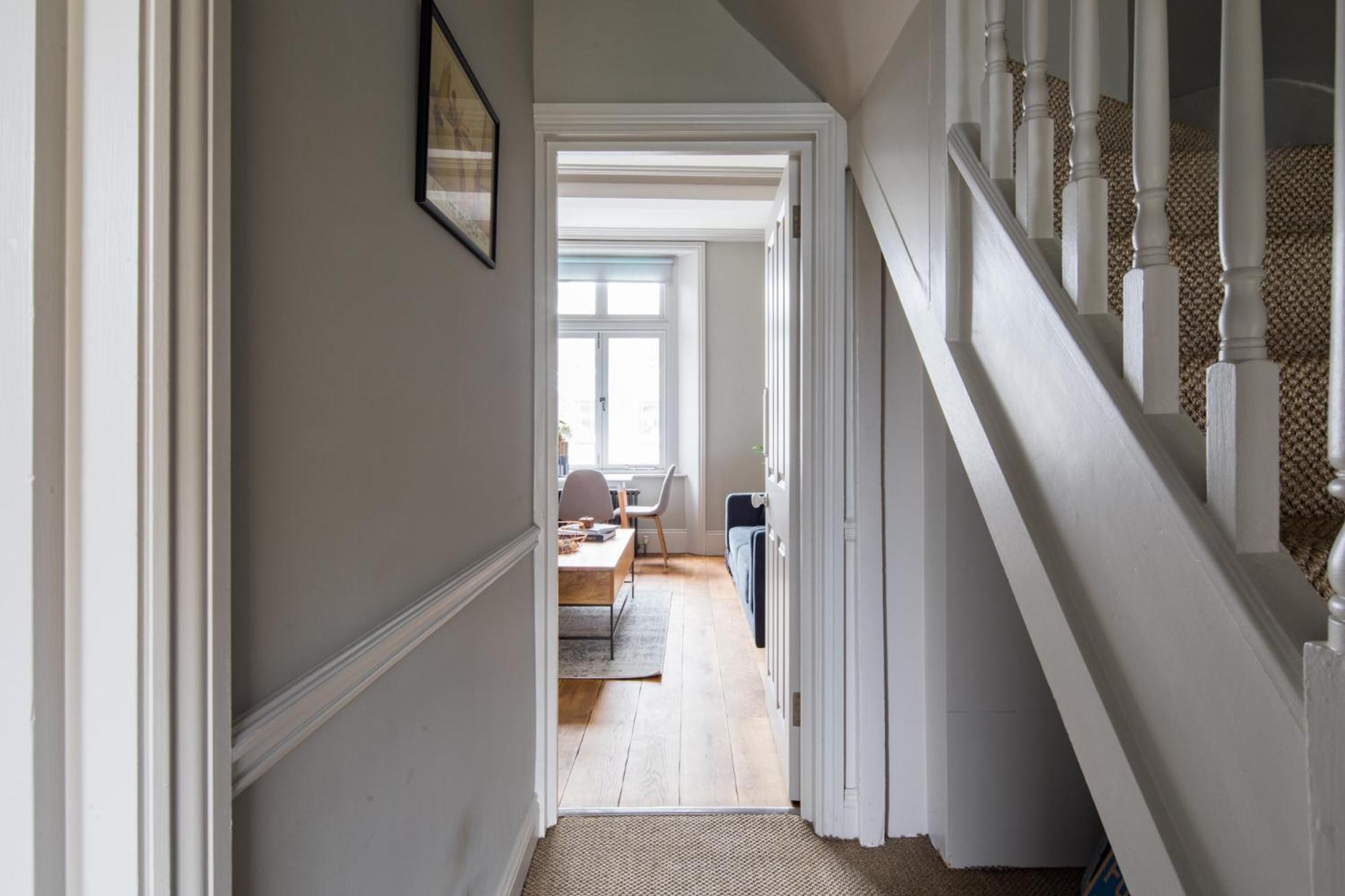 Homely Parkside 2-Bed Apartment in Primrose Hill