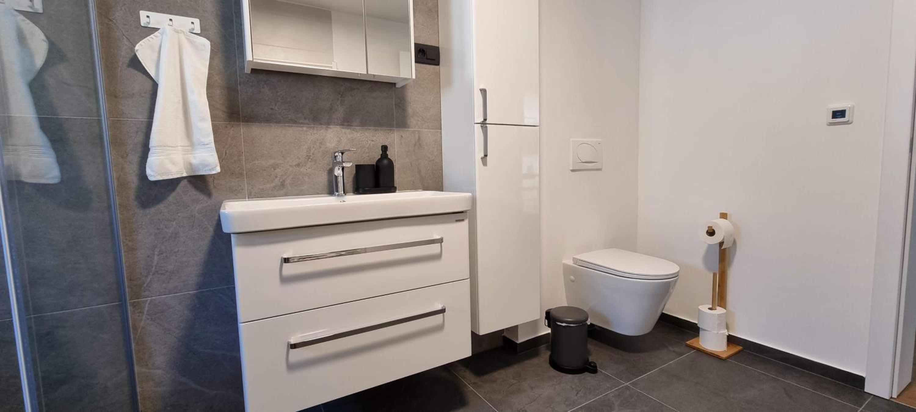 Naia Apartments
