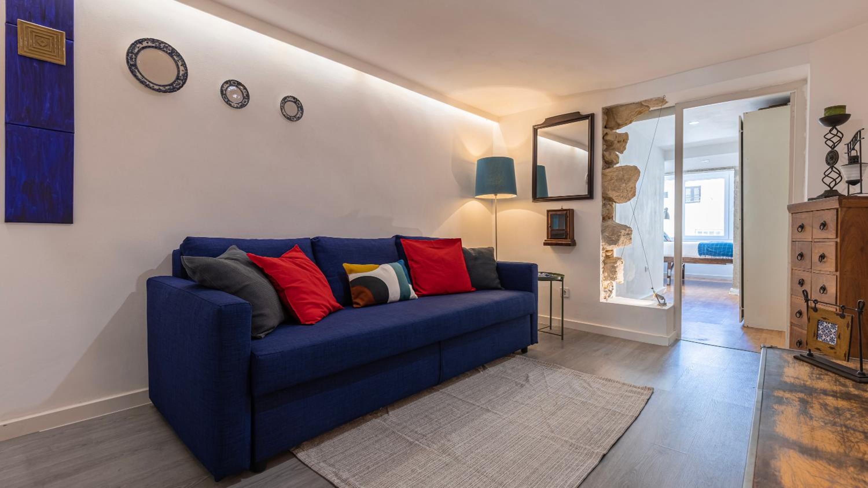 Downtown Central Apartment by LovelyStay