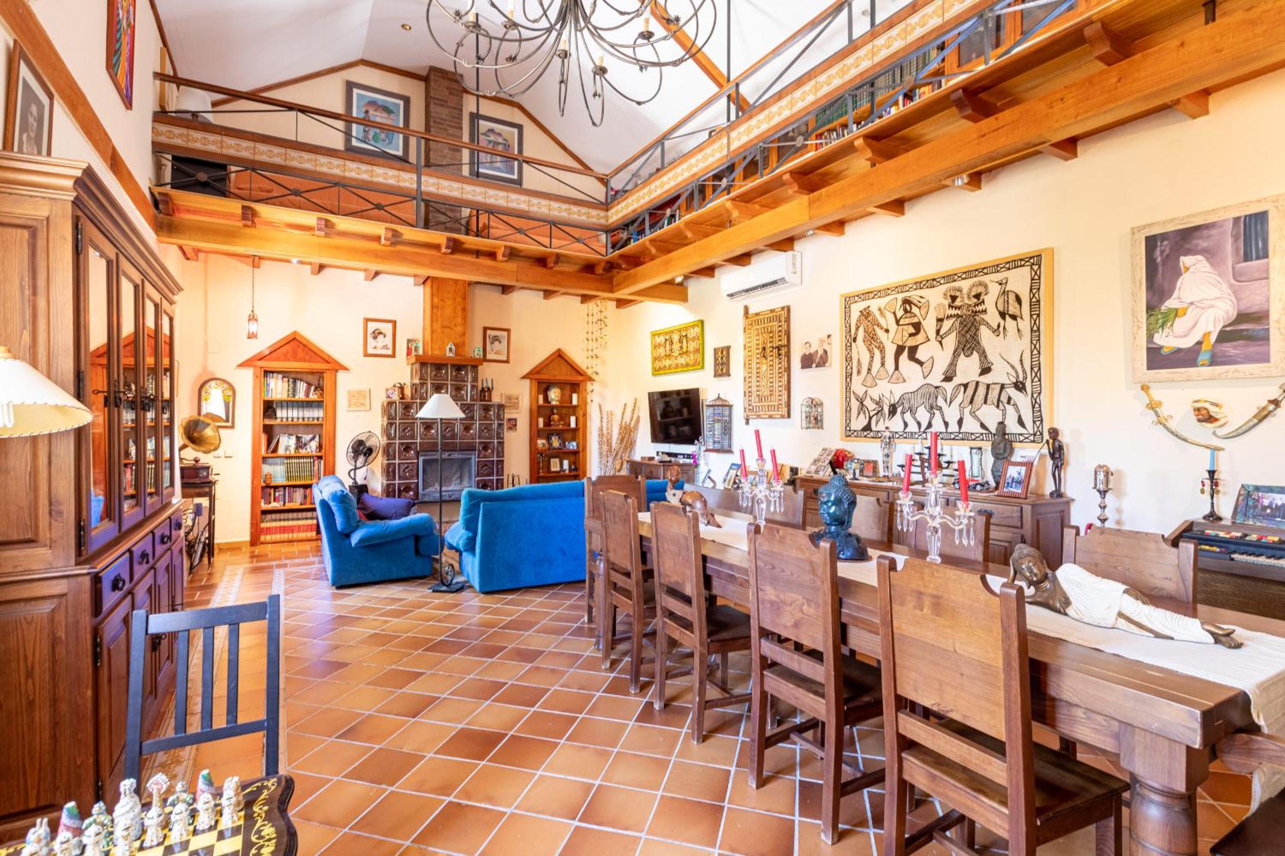 EDomus Luxury Villa