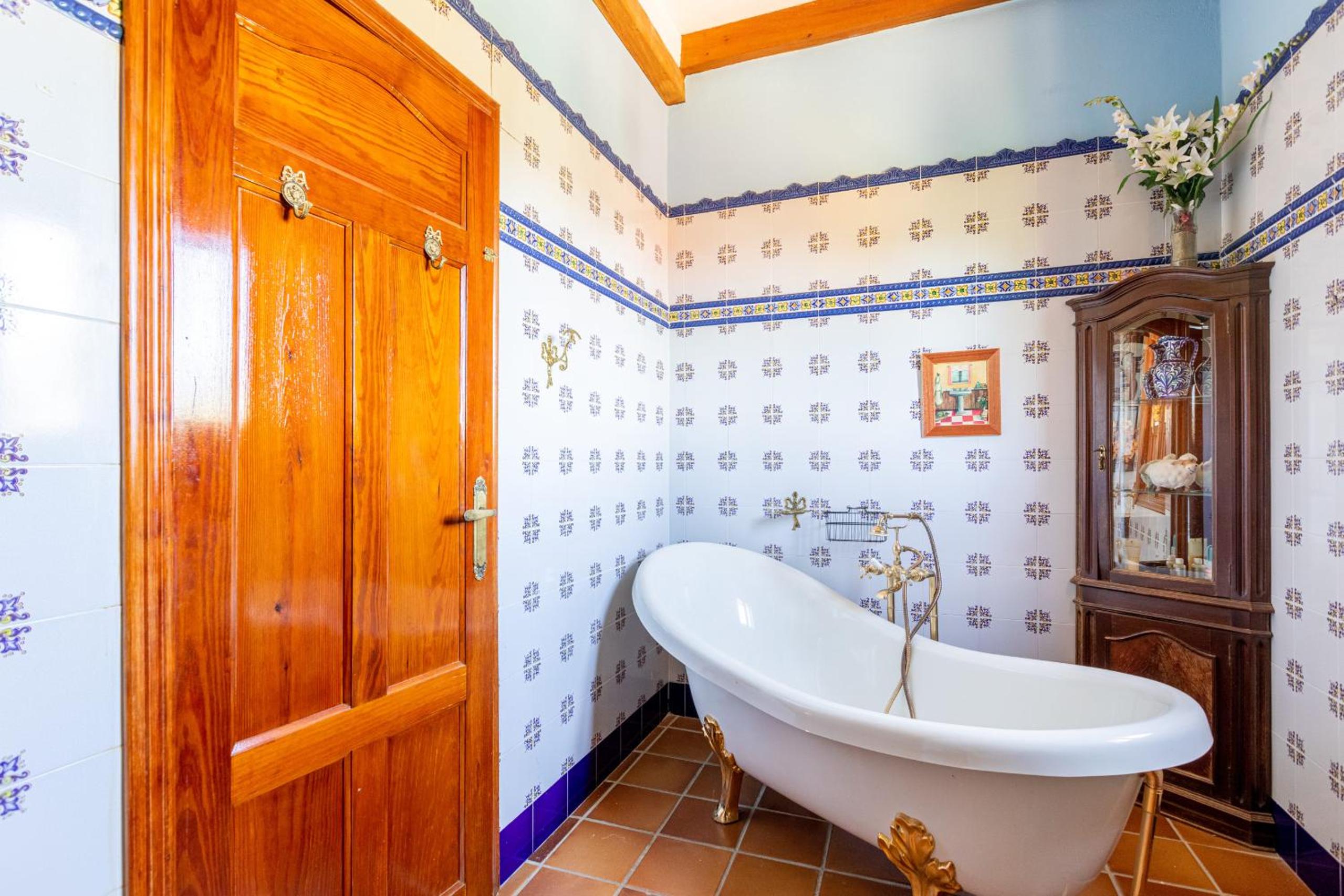 EDomus Luxury Villa