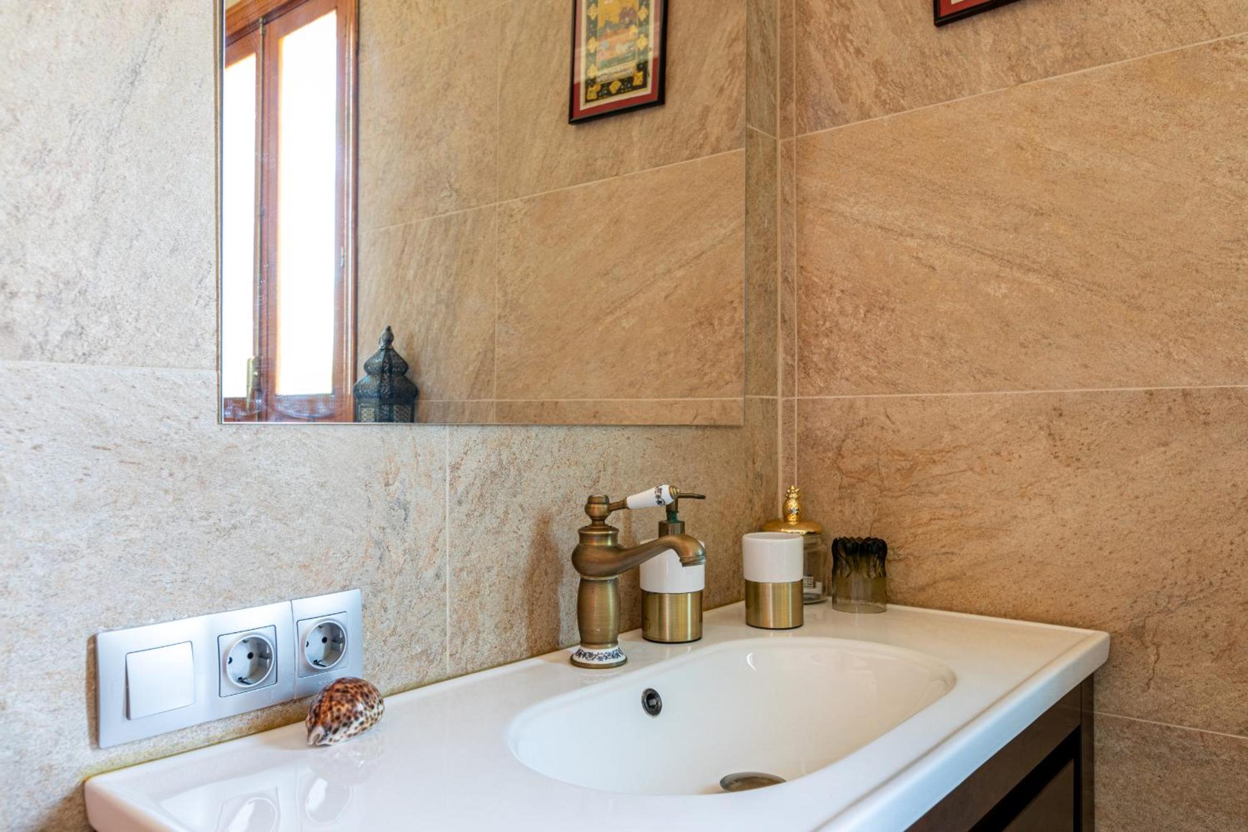 EDomus Luxury Villa